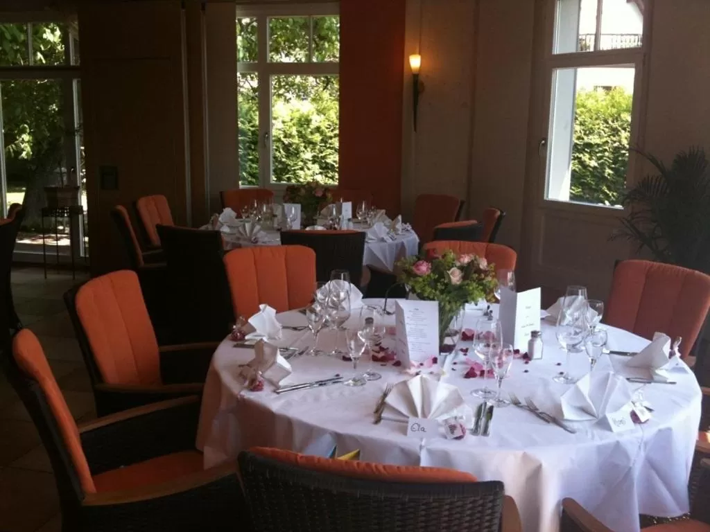 Restaurant/Places to Eat in Hotel Mühlenhof Lollar