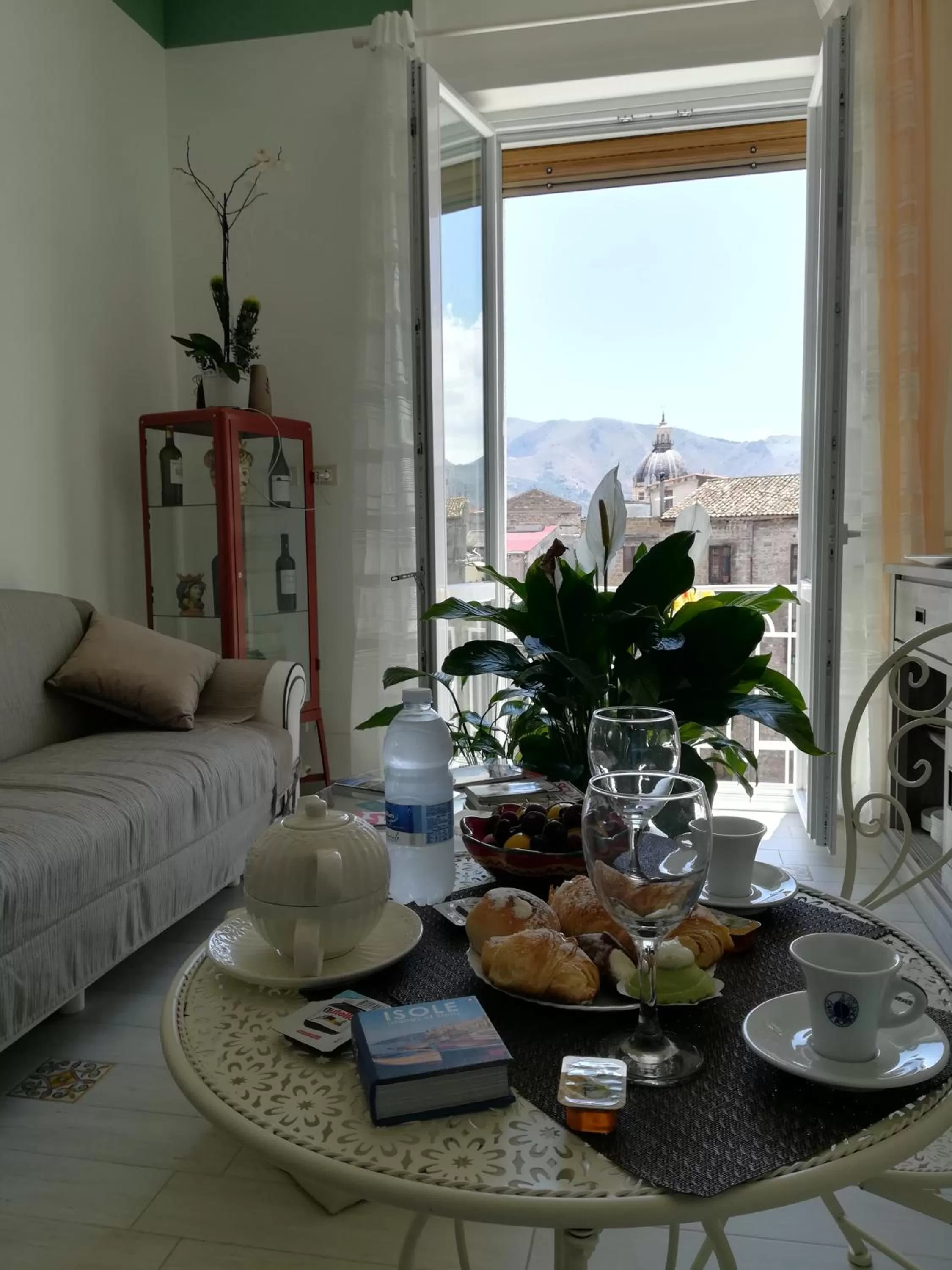 Lounge or bar in Le Cupole Decò