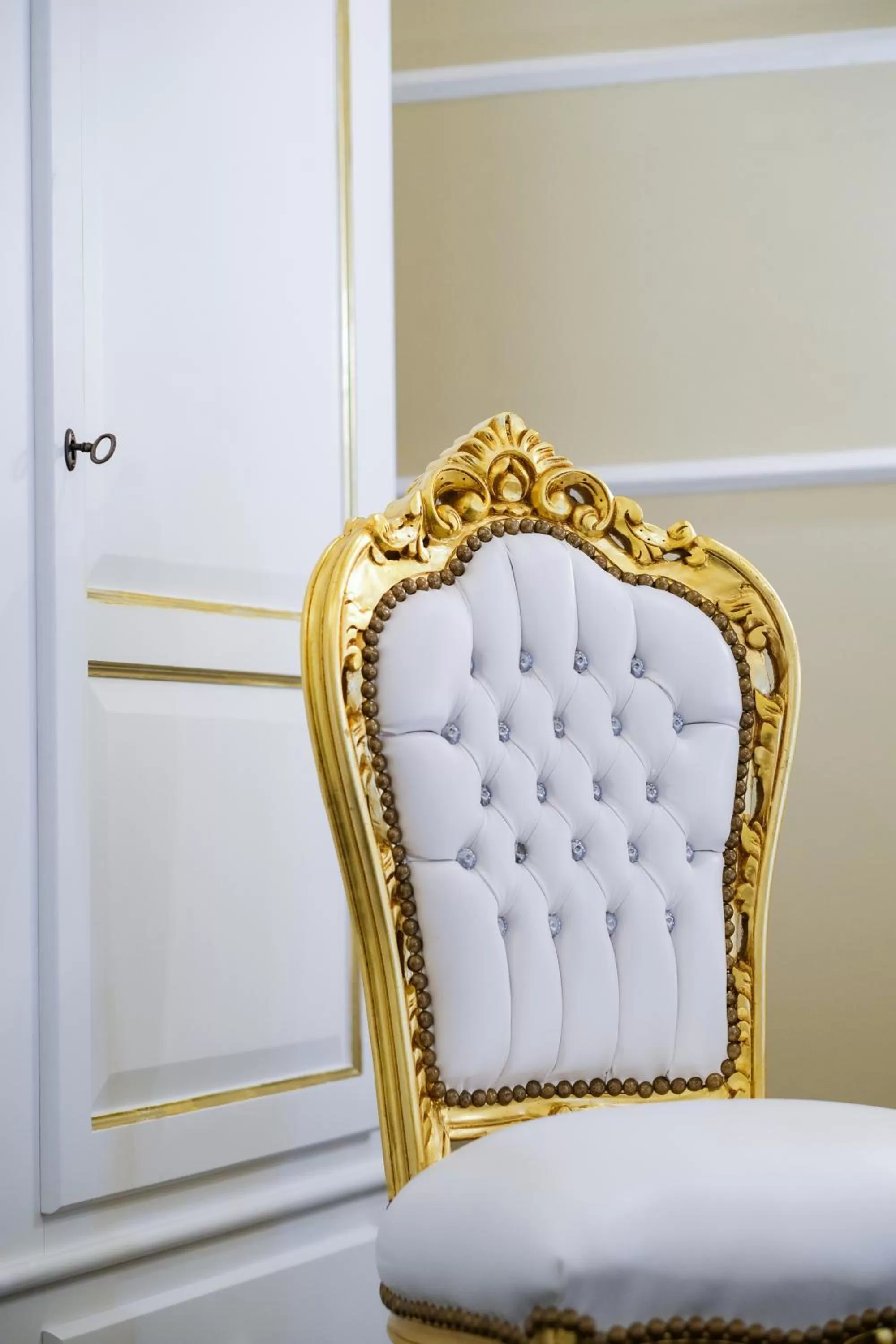 Decorative detail in B&B Kingsman