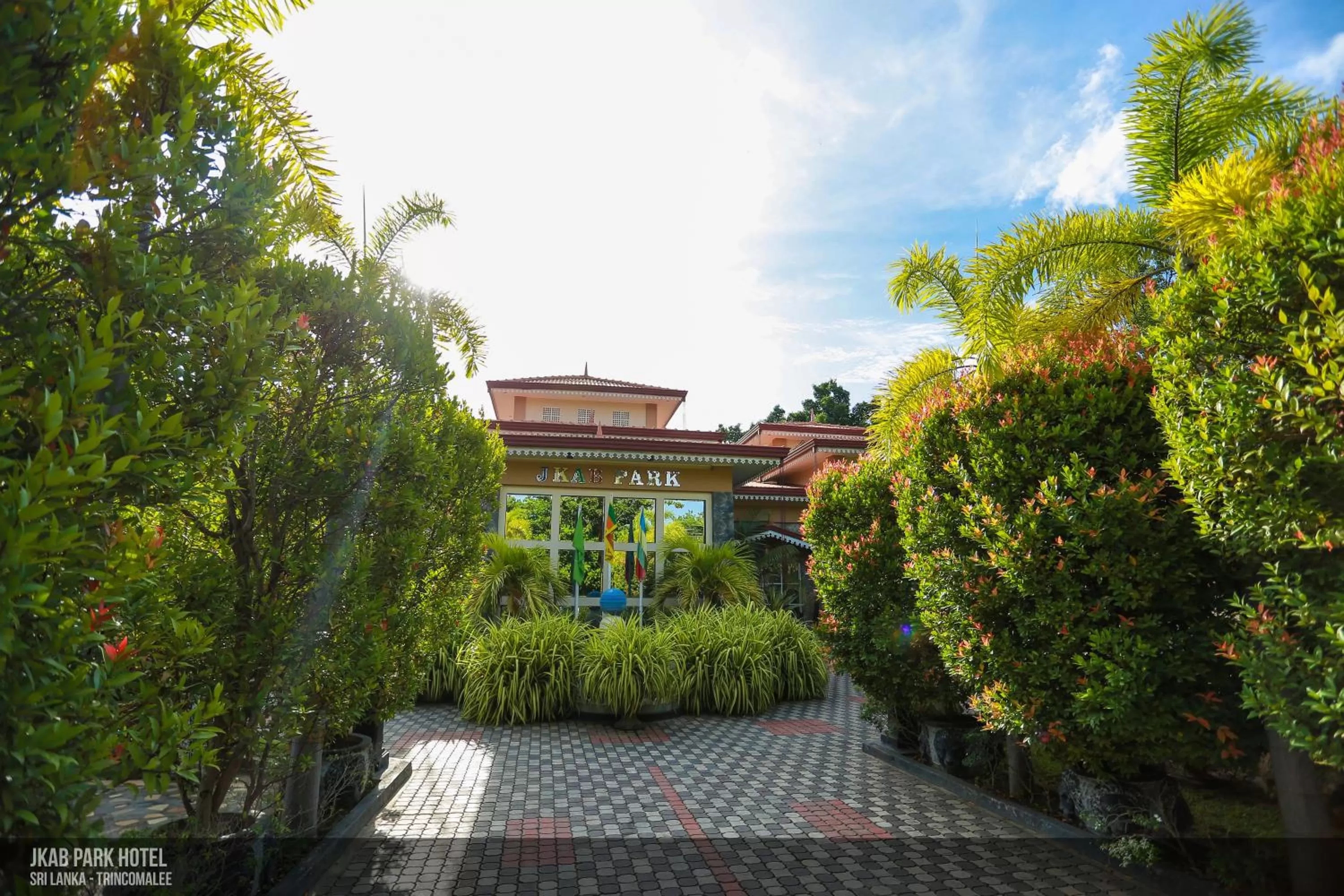 Facade/entrance in JKAB Park Hotel