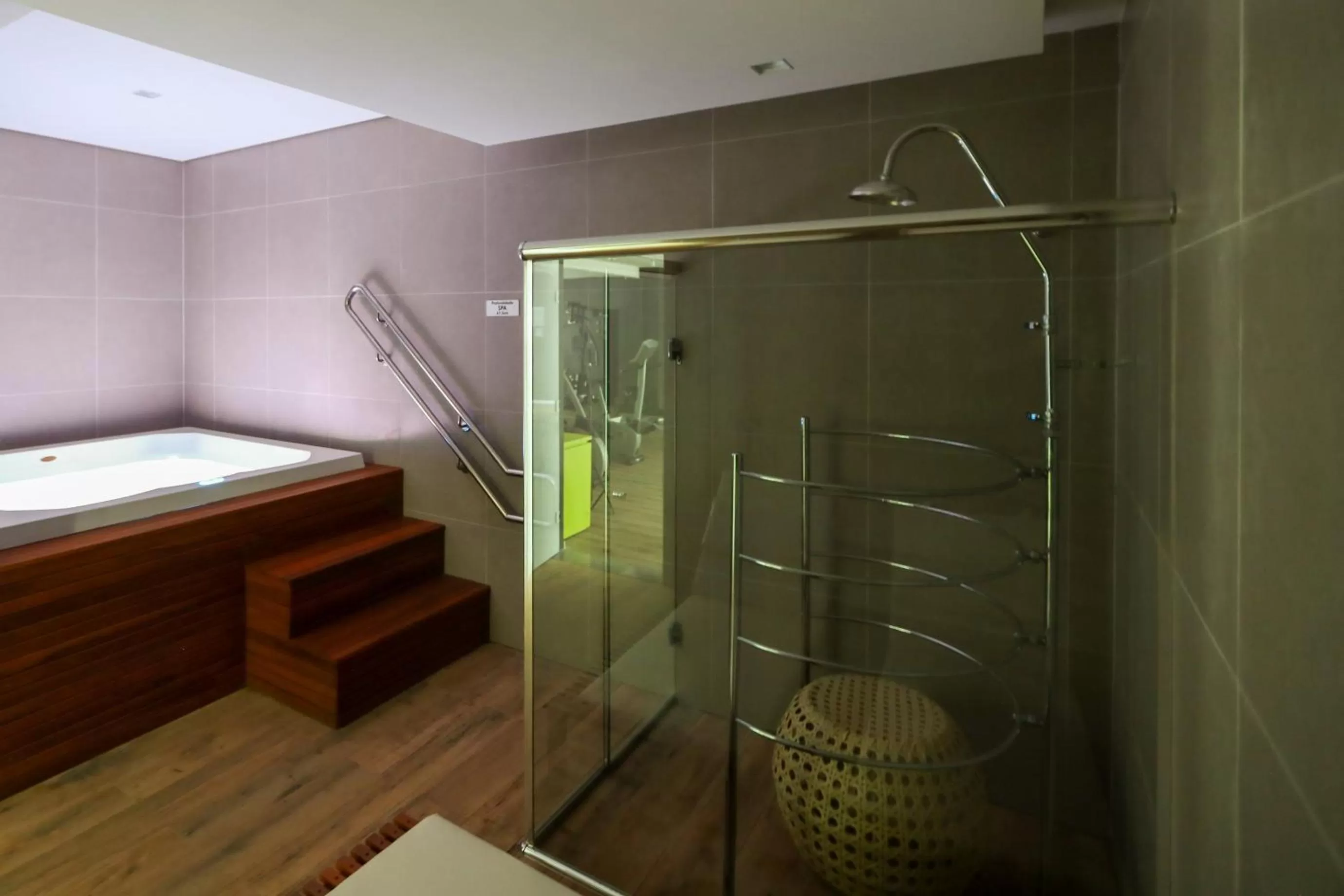 Hot Tub in Comfort Hotel Guarulhos Aeroporto