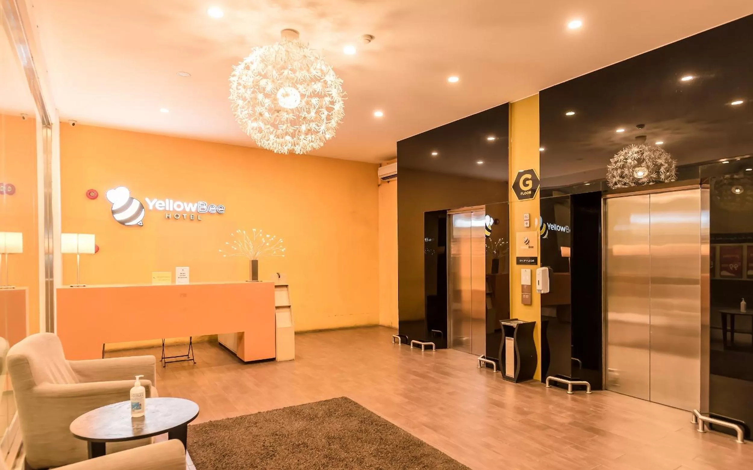 Lobby or reception in Yellow Bee Tangerang