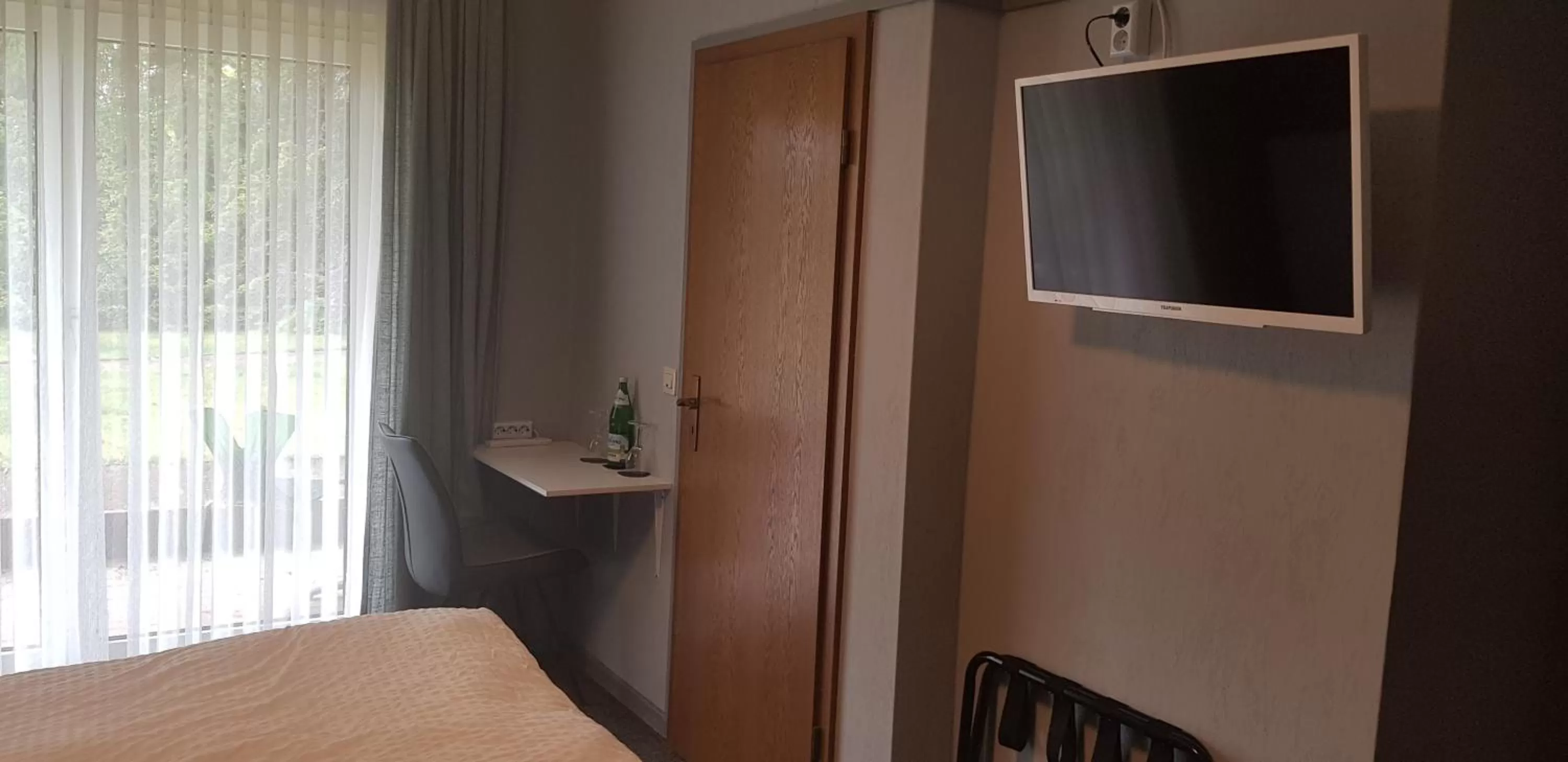 Bed in Hotel Haus Hubertus