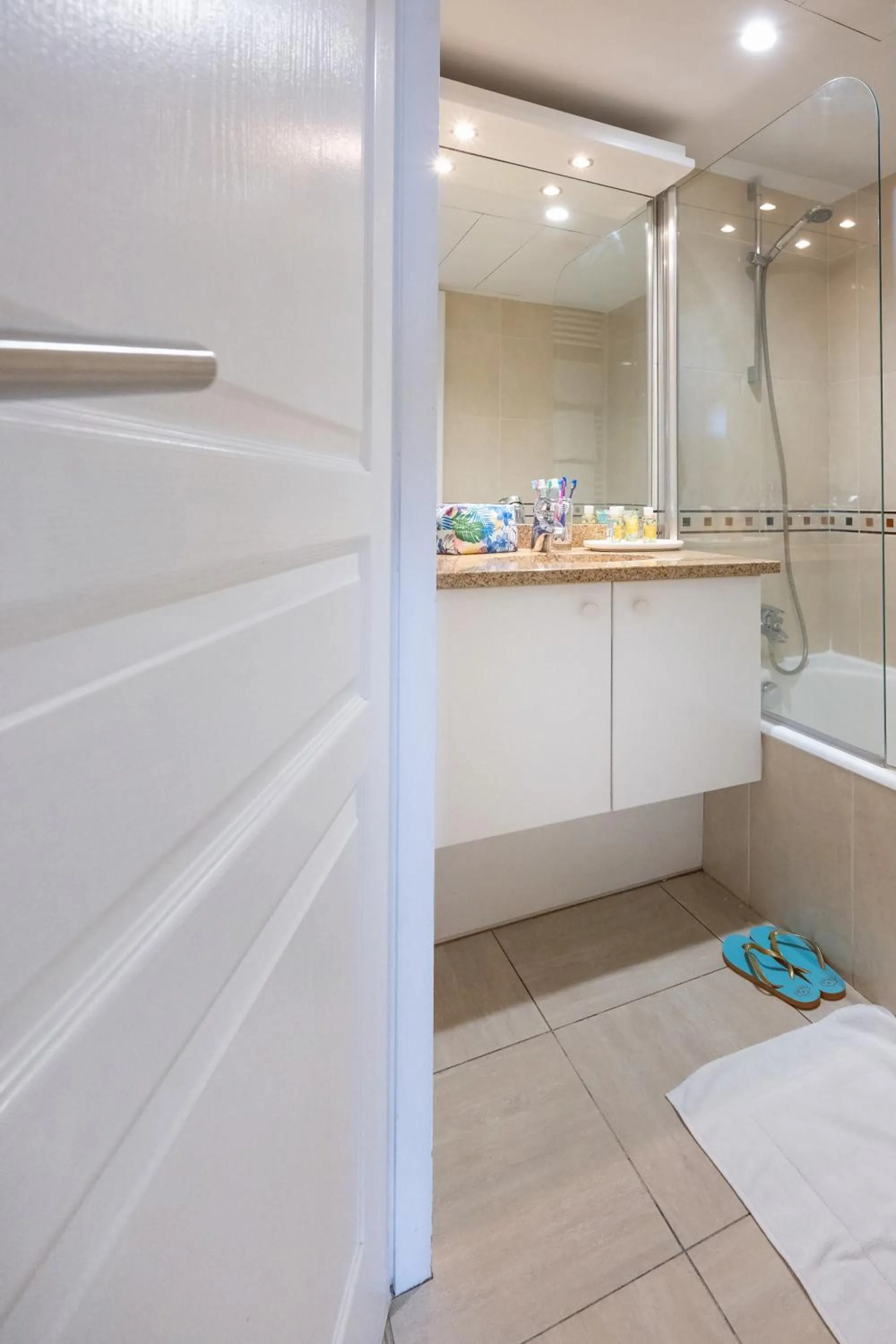 Bathroom in Nemea Appart Hotel Le Lido Cagnes sur Mer