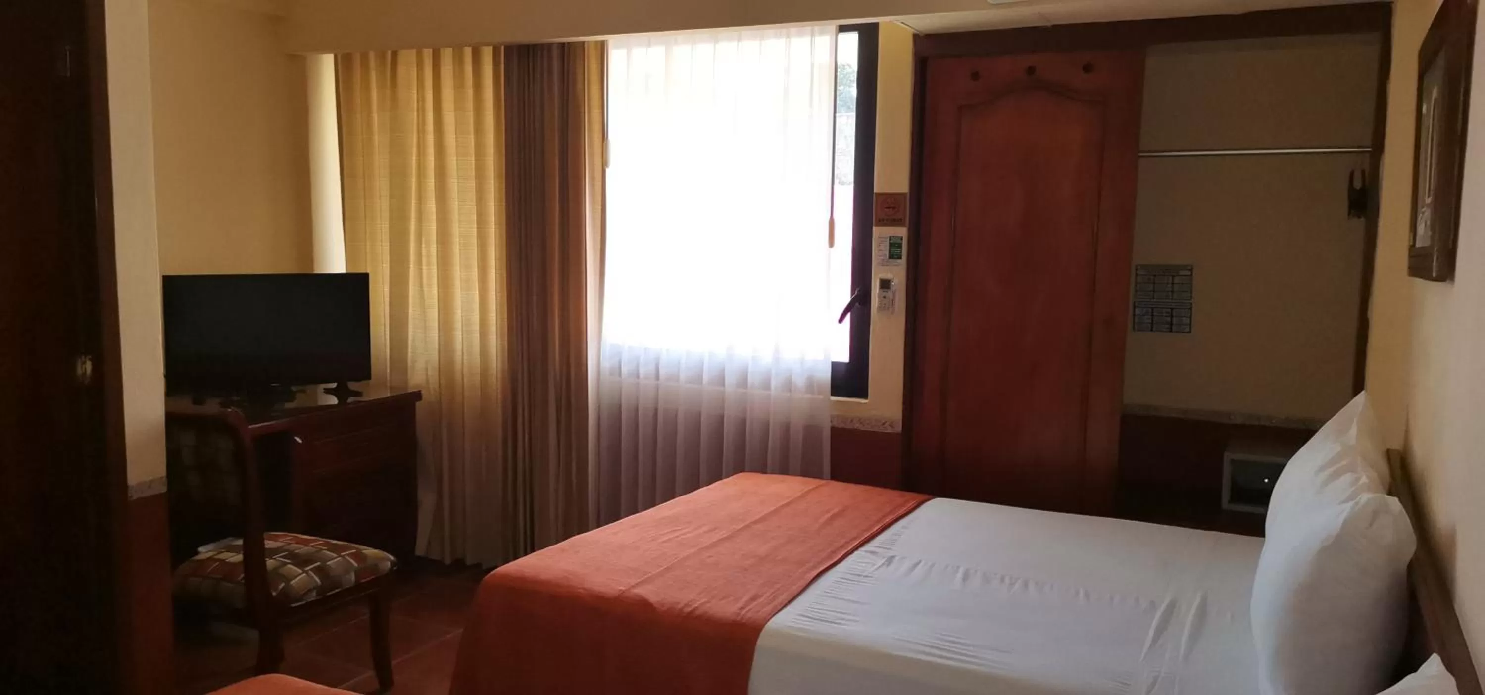 Bed in Hotel del Gobernador