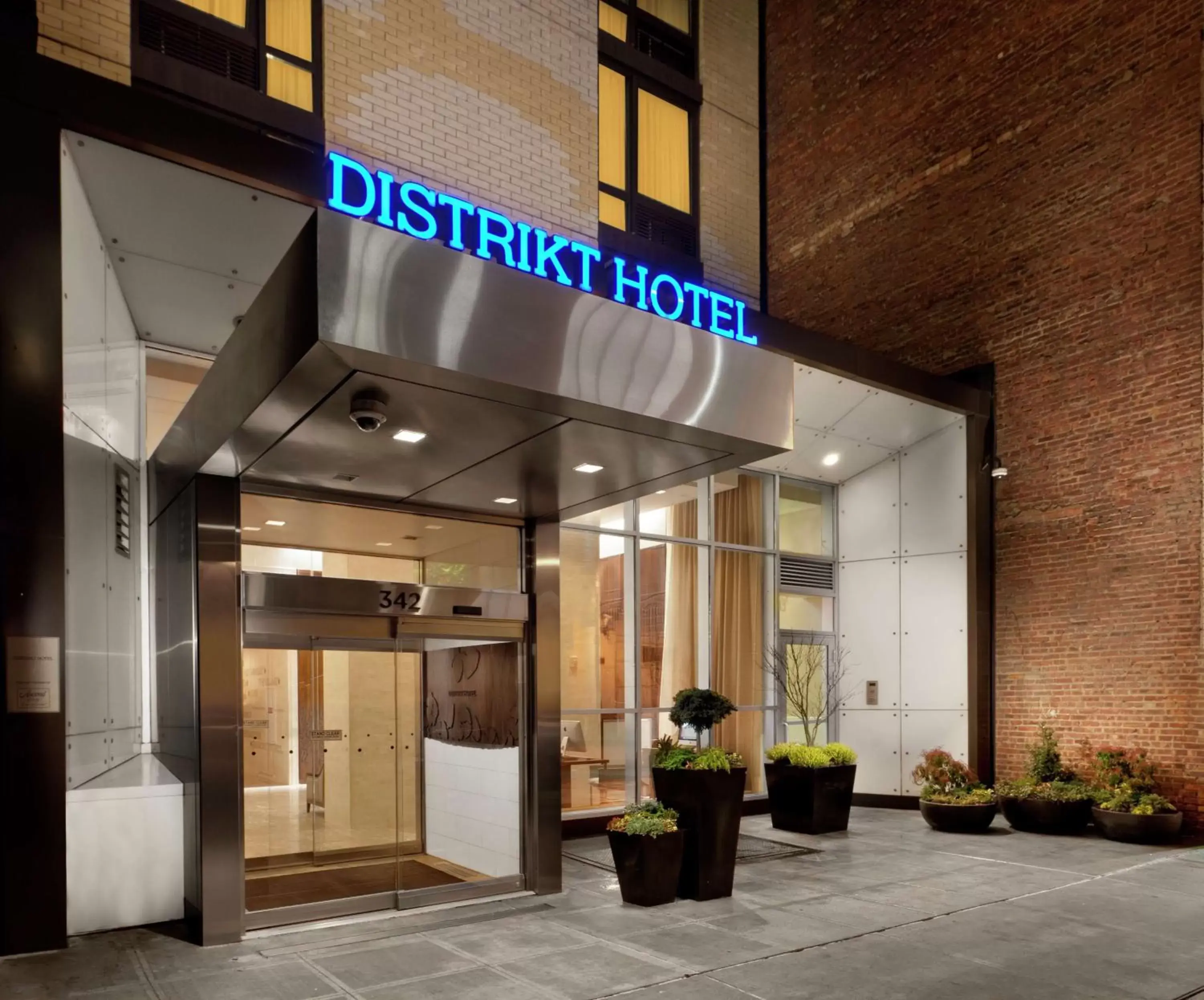 Distrikt Hotel New York City, Tapestry Collection by Hilton Distrikt Hotel New York City, Tapestry Collection by Hilton