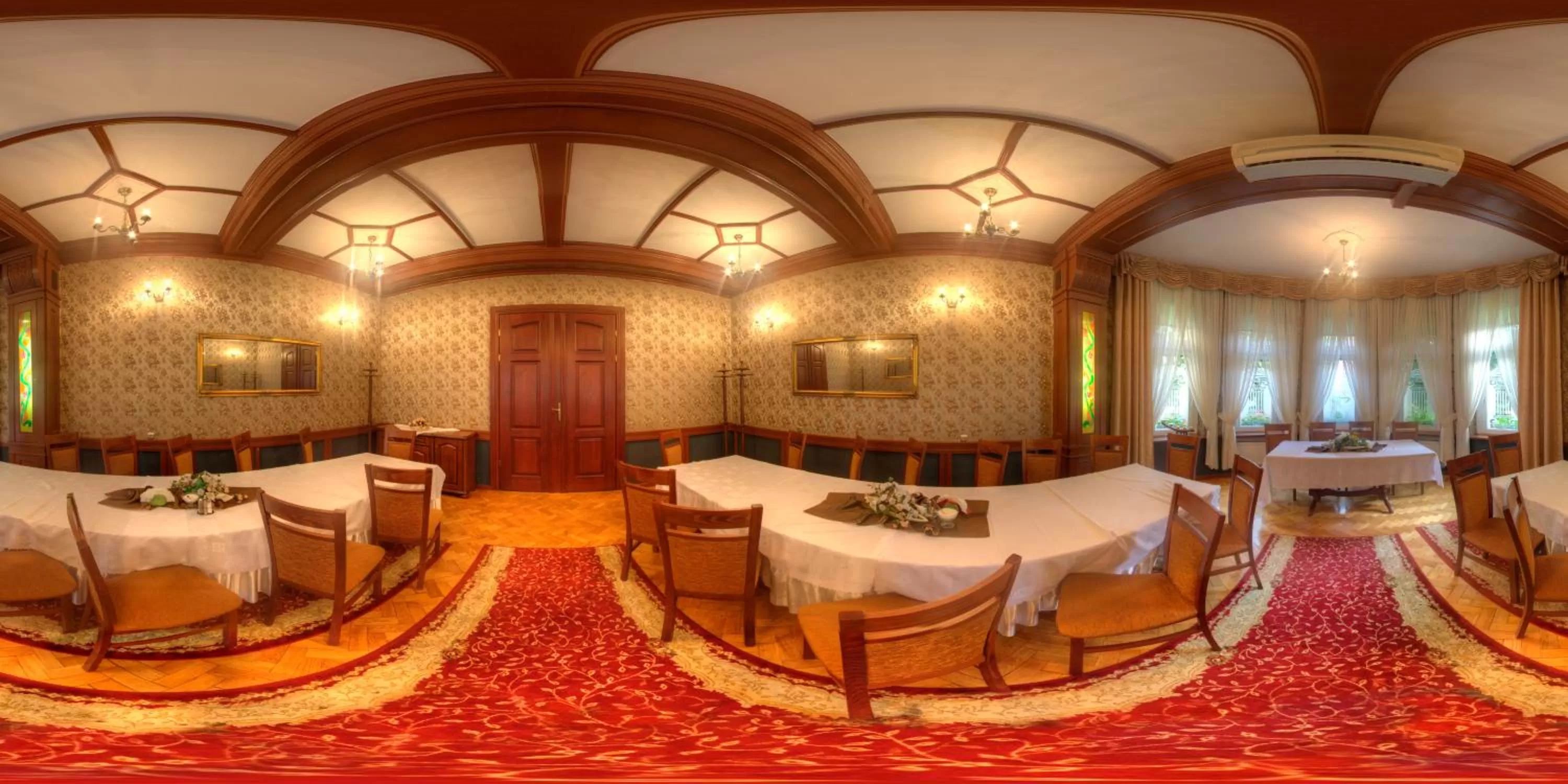 Banquet/Function facilities in Hotel Atena