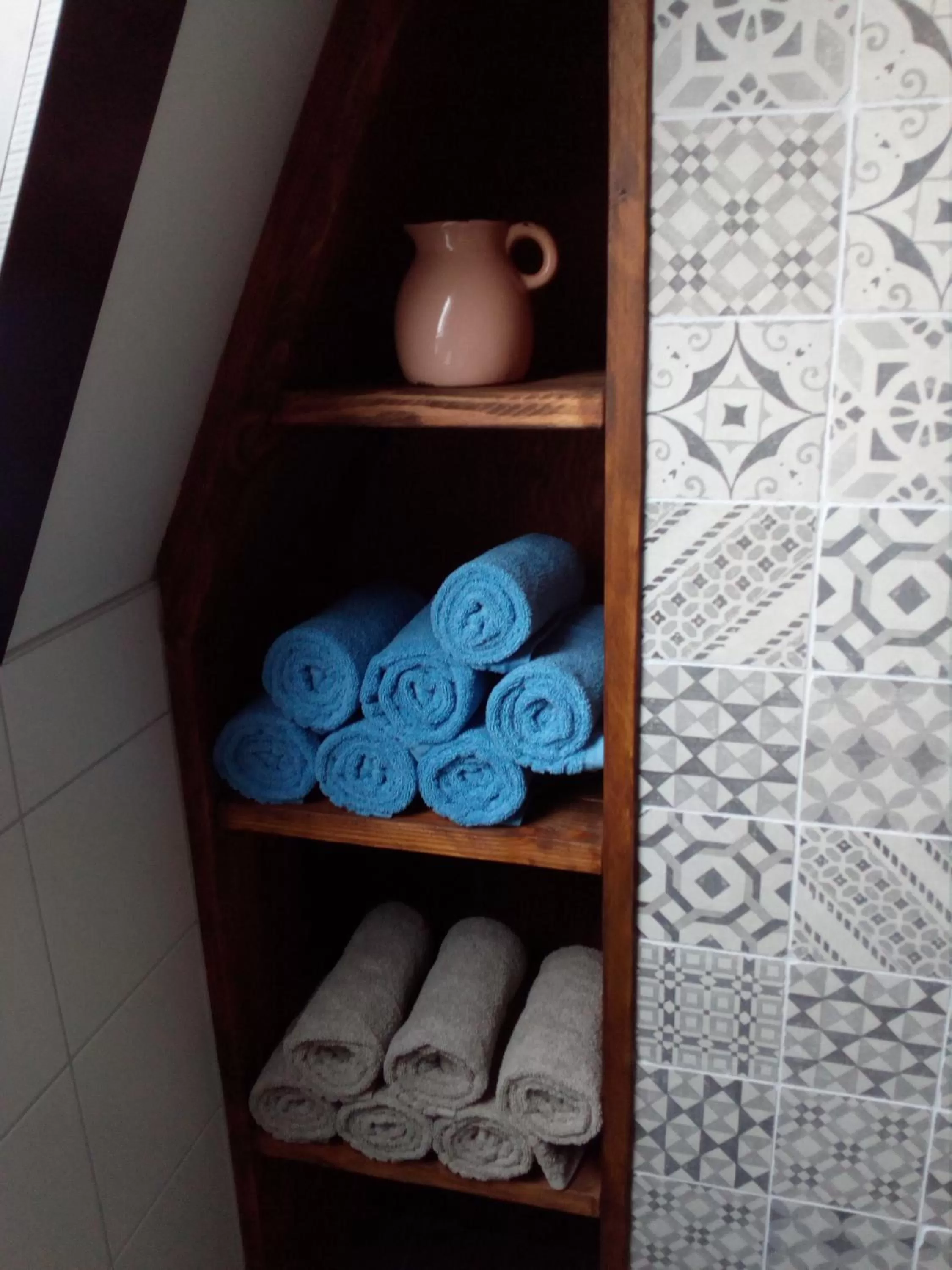 Decorative detail in Langs De Maas