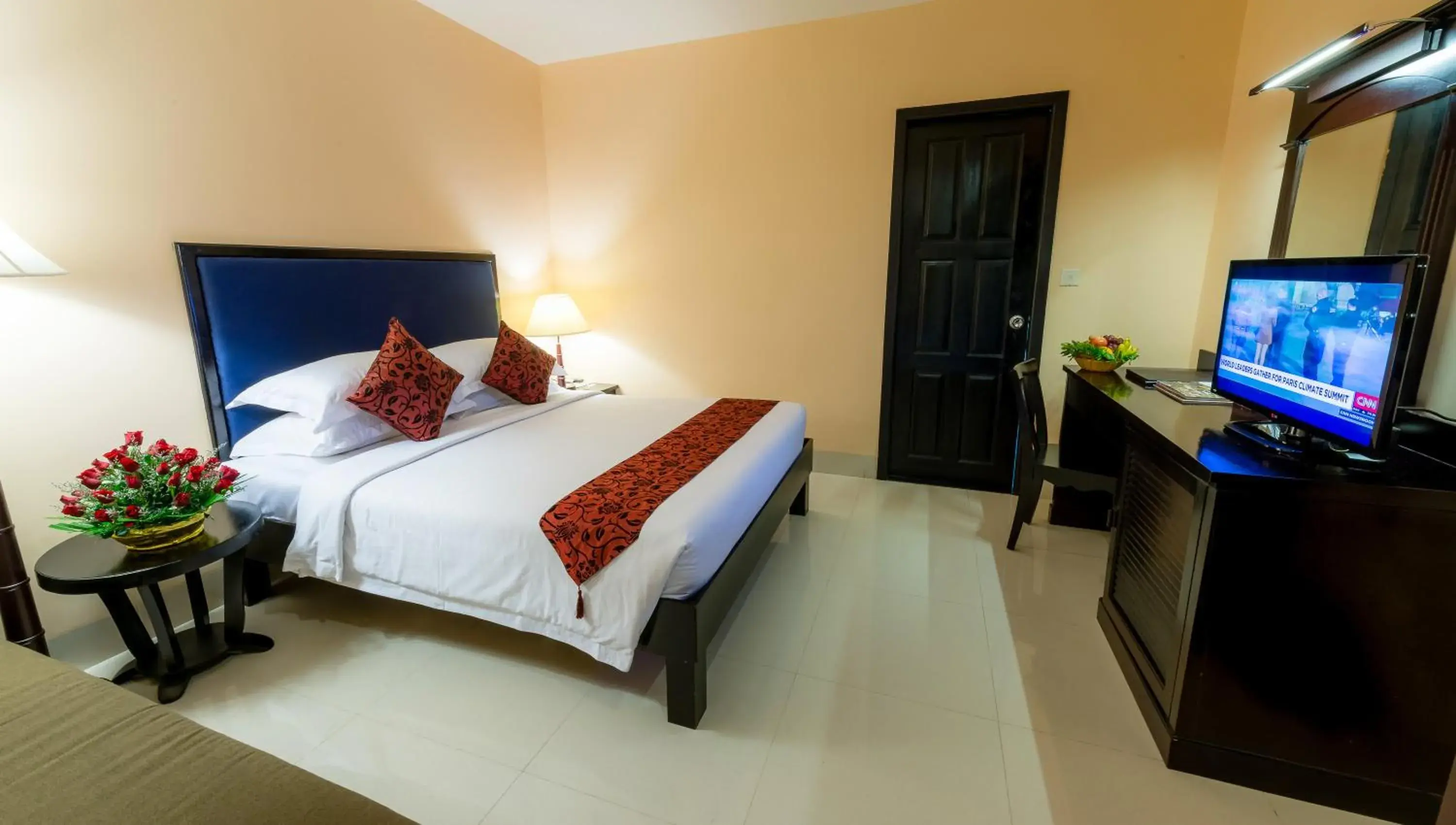 Deluxe Double Room - single occupancy in Almond Hotel Sothearos Deluxe Double Room - single occupancy in Almond Hotel Sothearos