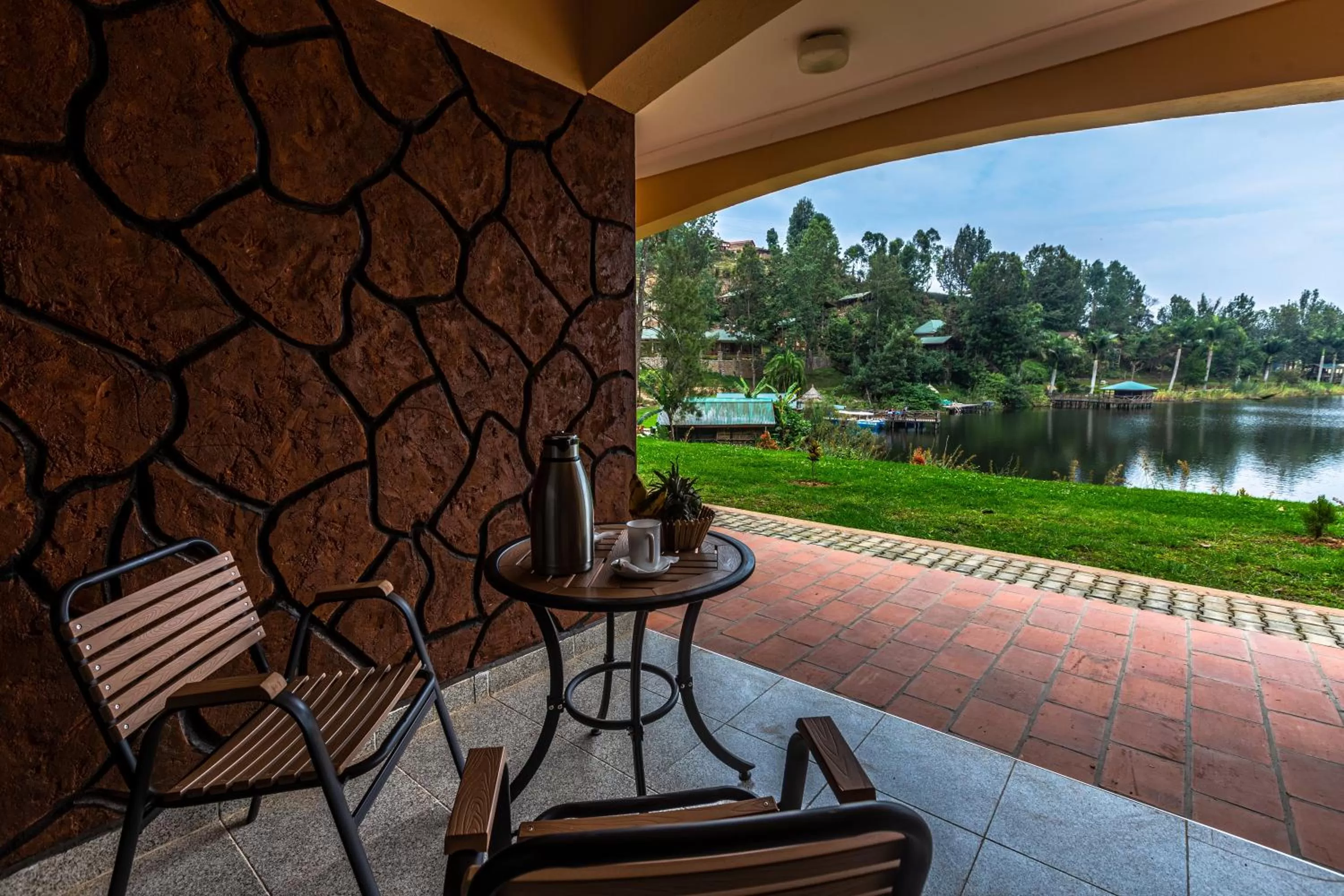 Bunyonyi Overland Resort