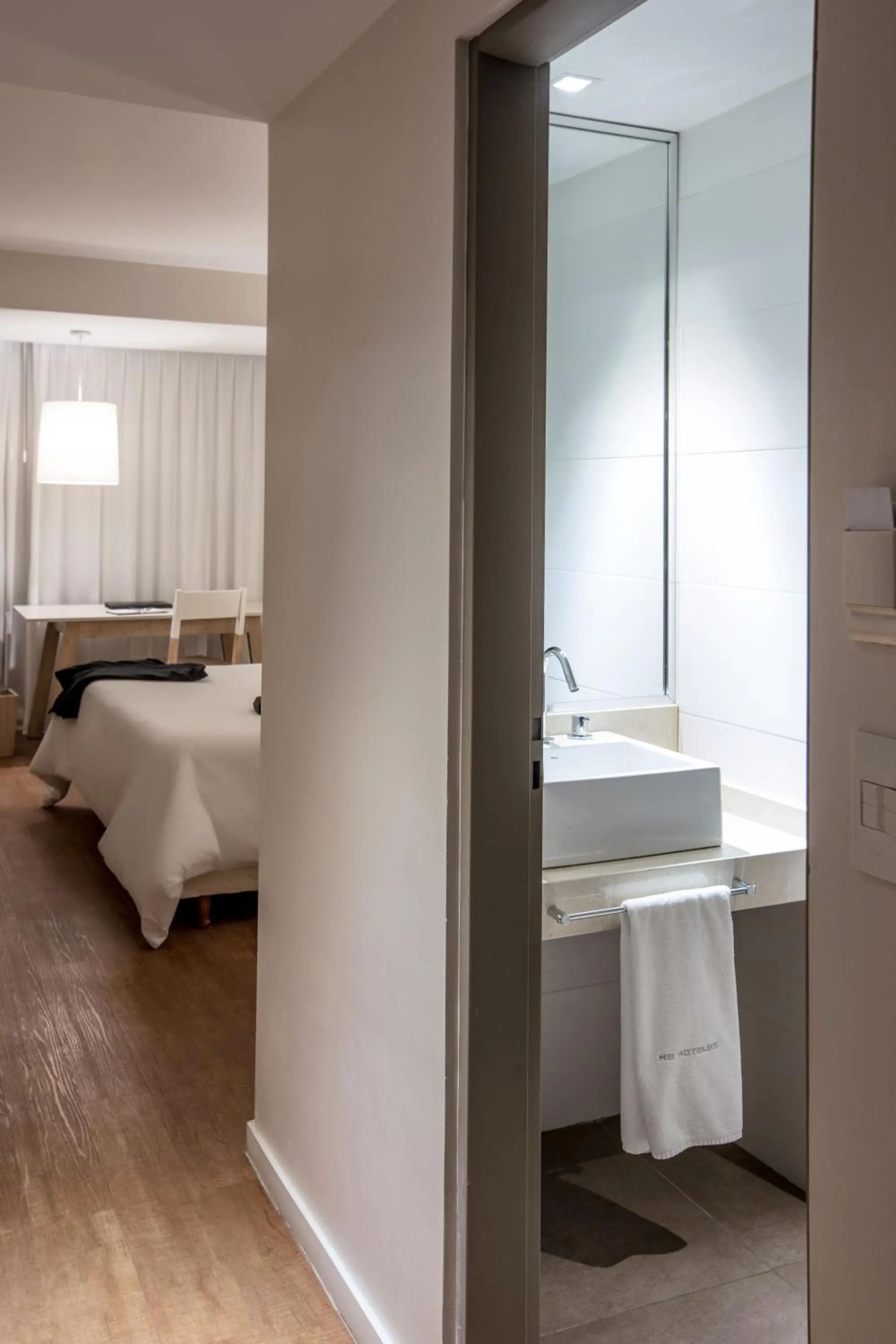 Bathroom, Bed in Brizo Neuquén