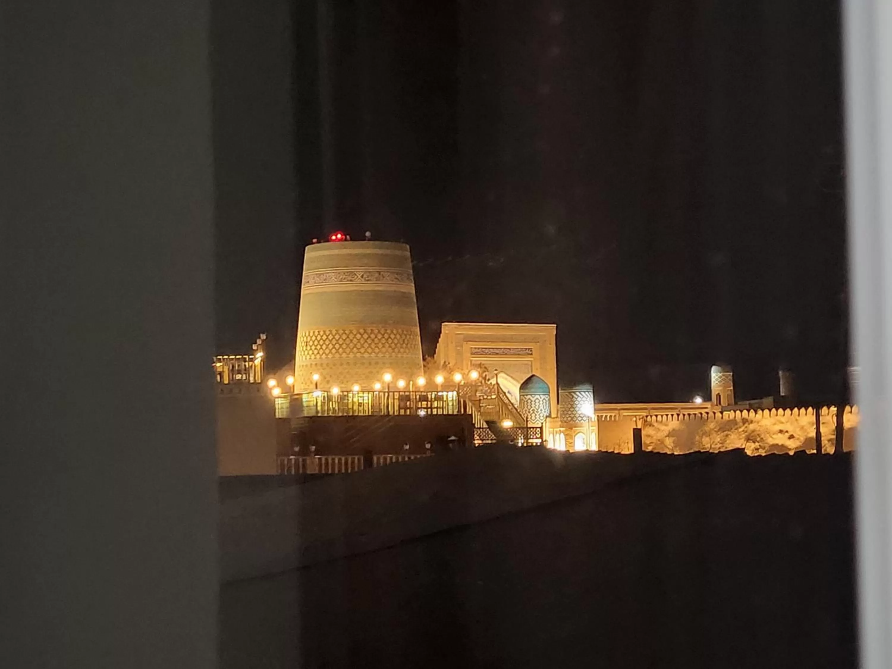 Night, Property Building in Ulli Oy Hotel & Terasse