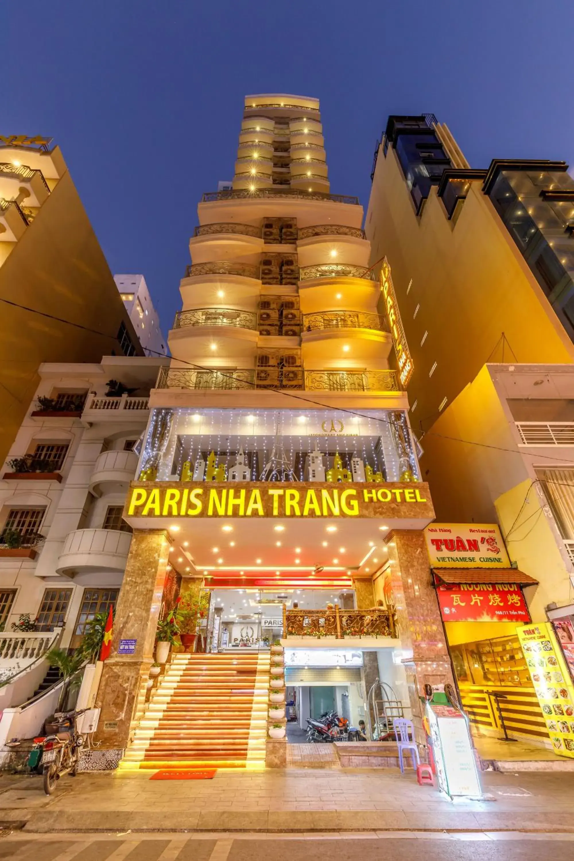 Paris Luxury Hotel & Apartment Nha Trang Paris Luxury Hotel & Apartment Nha Trang
