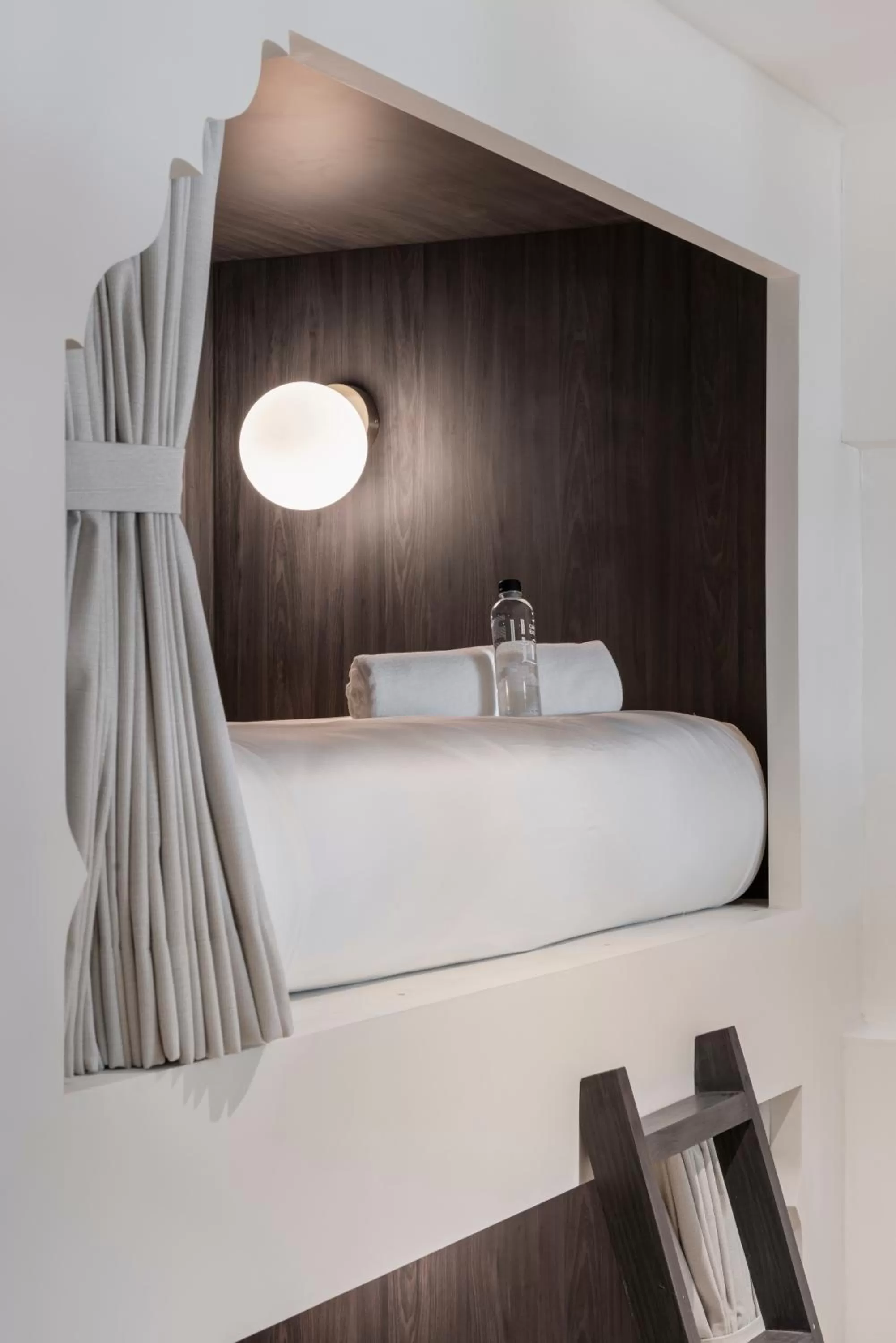 Bed in Lilit Bang Lumphu Hotel