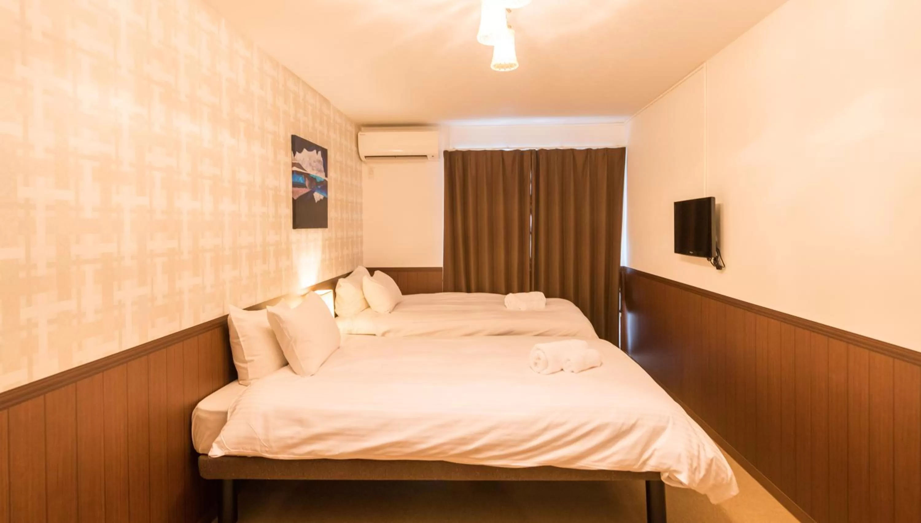 bunk bed, Bed in Floral Green Maple House