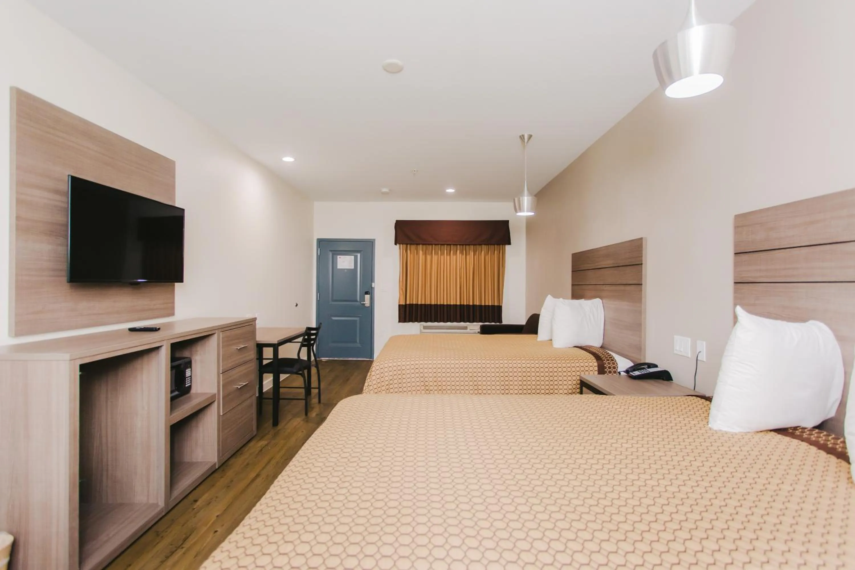 Bed in Palace Inn- Louetta