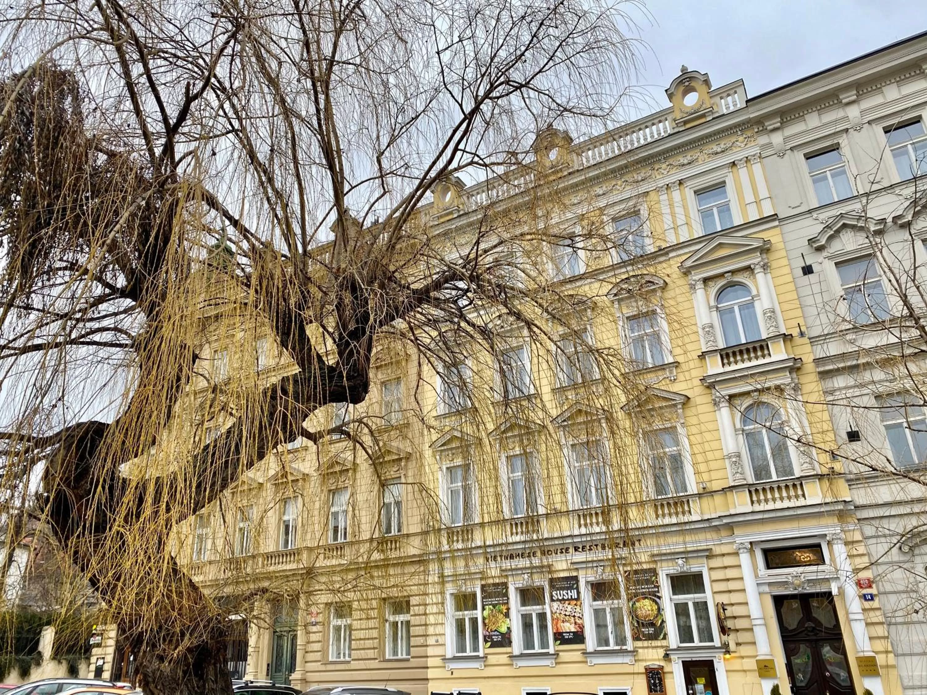 Facade/entrance in Hotel Klarinn Prague Castle