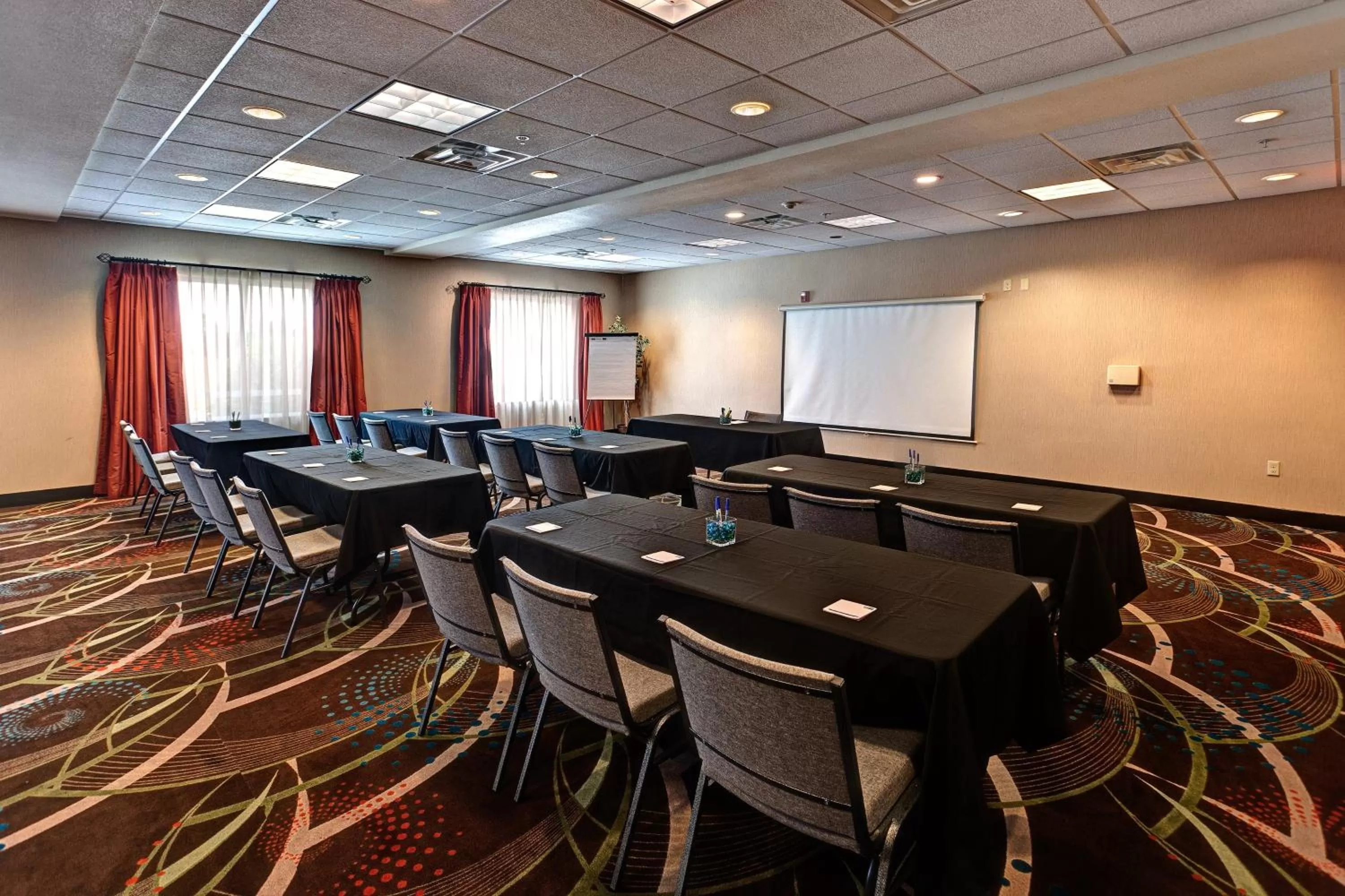 Meeting/conference room in Holiday Inn Express Northwest Maize by IHG
