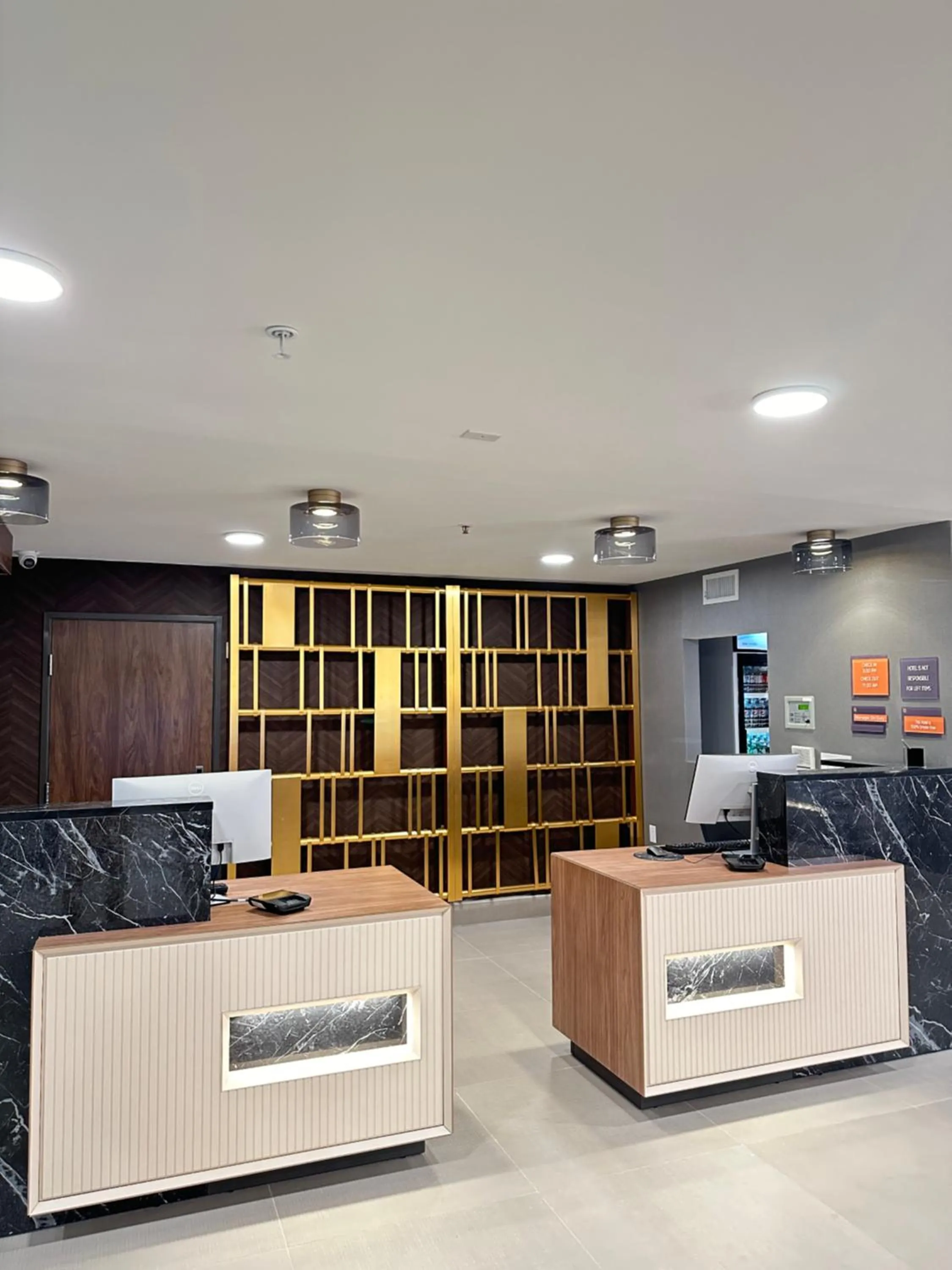 Lobby or reception in La Quinta Inn by Wyndham Columbia NE Fort Jackson