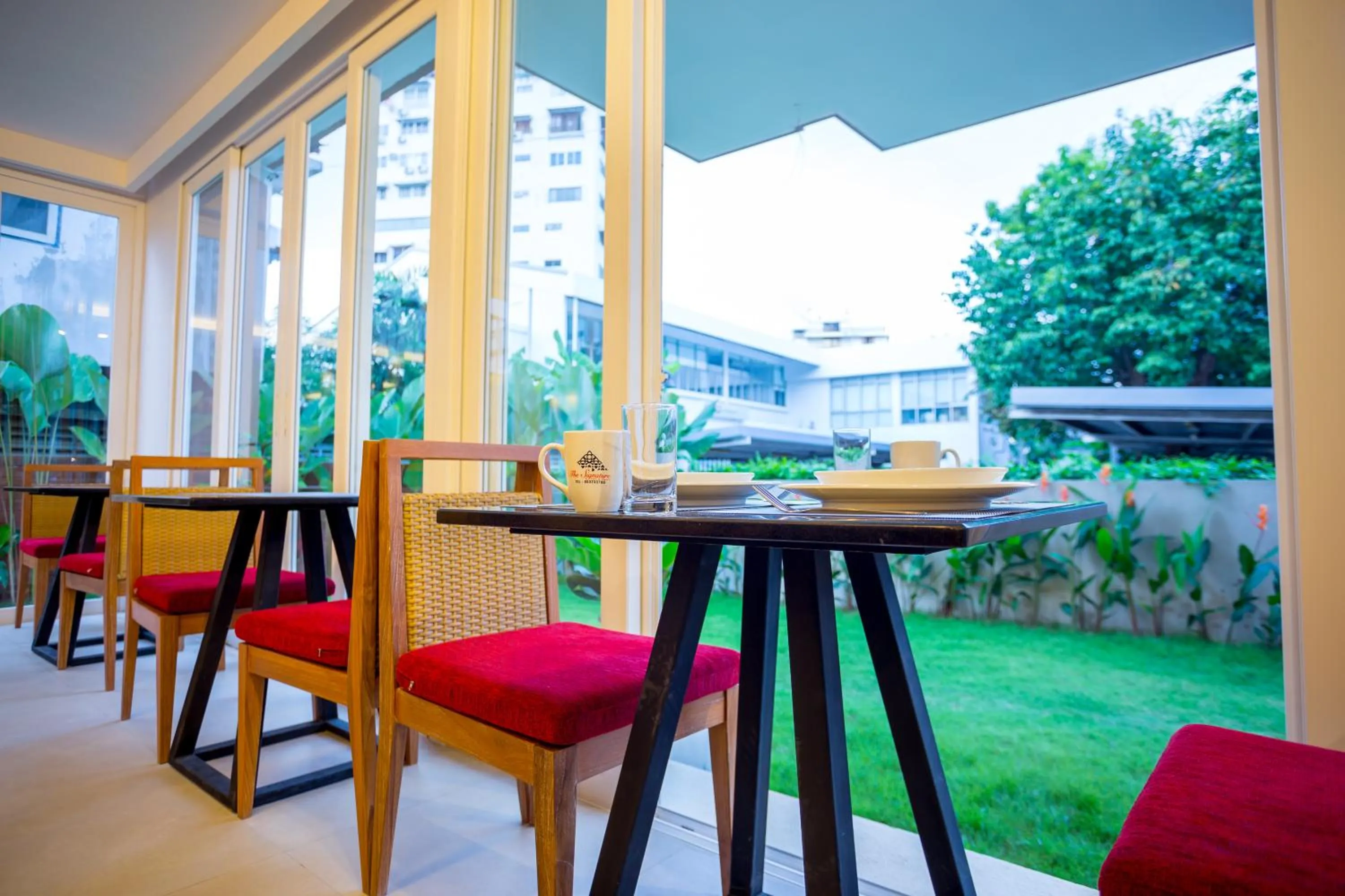 Breakfast in The Signature Hotel @ Thapae