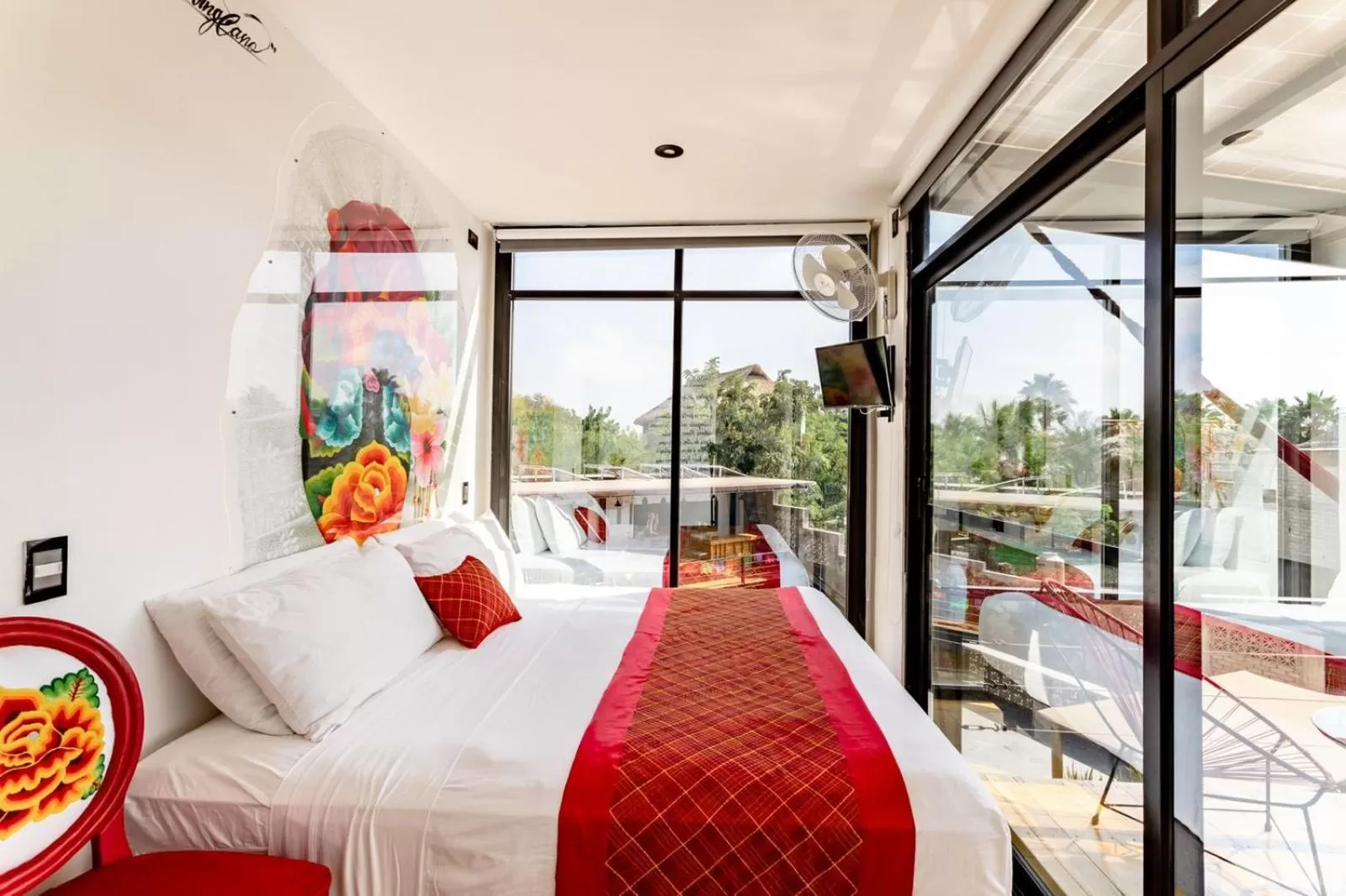 Bed in Cabane Container Hotel - ADULTS ONLY