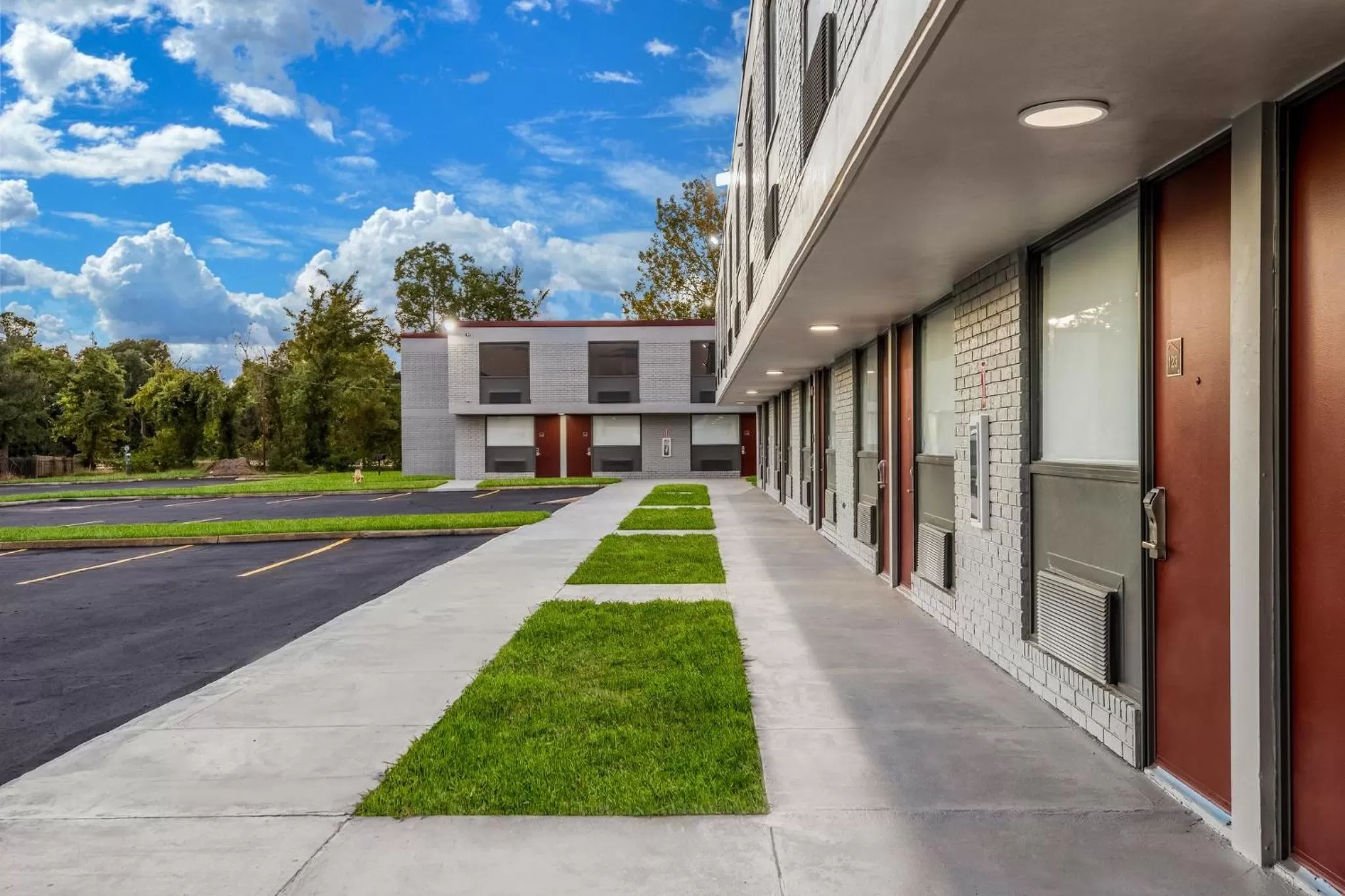 Property building in Red Roof Inn Alexandria, LA