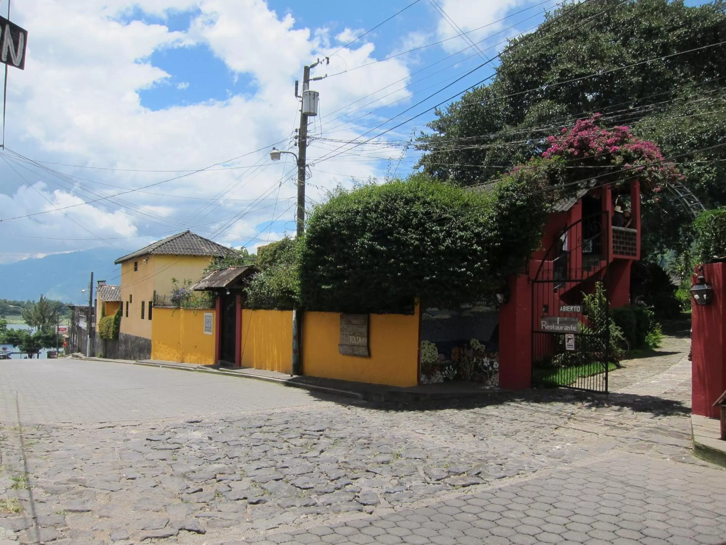 Facade/entrance, Property Building in Hotel Toliman