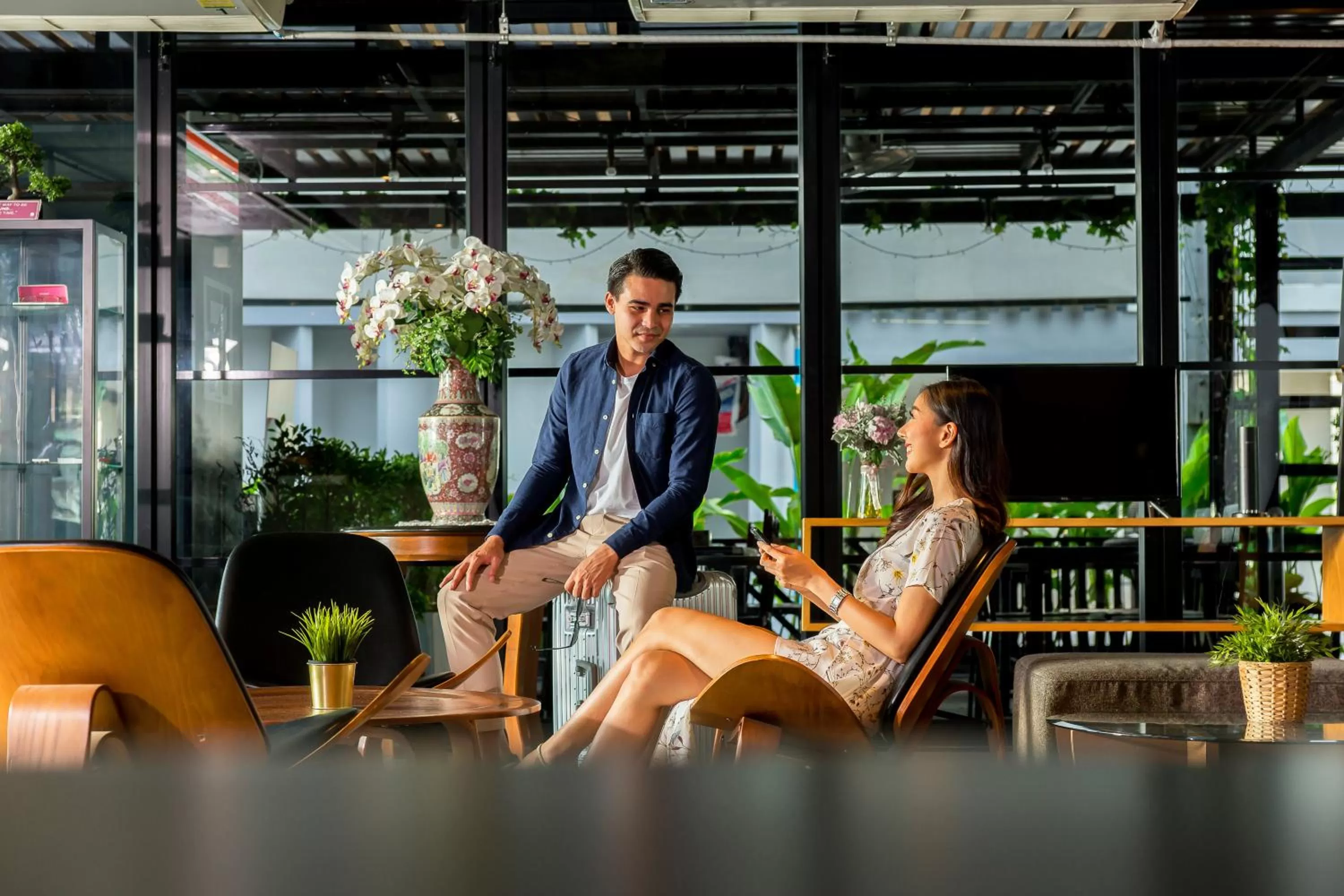 Lobby or reception in De Botan Srinakarin Hotel & Residence