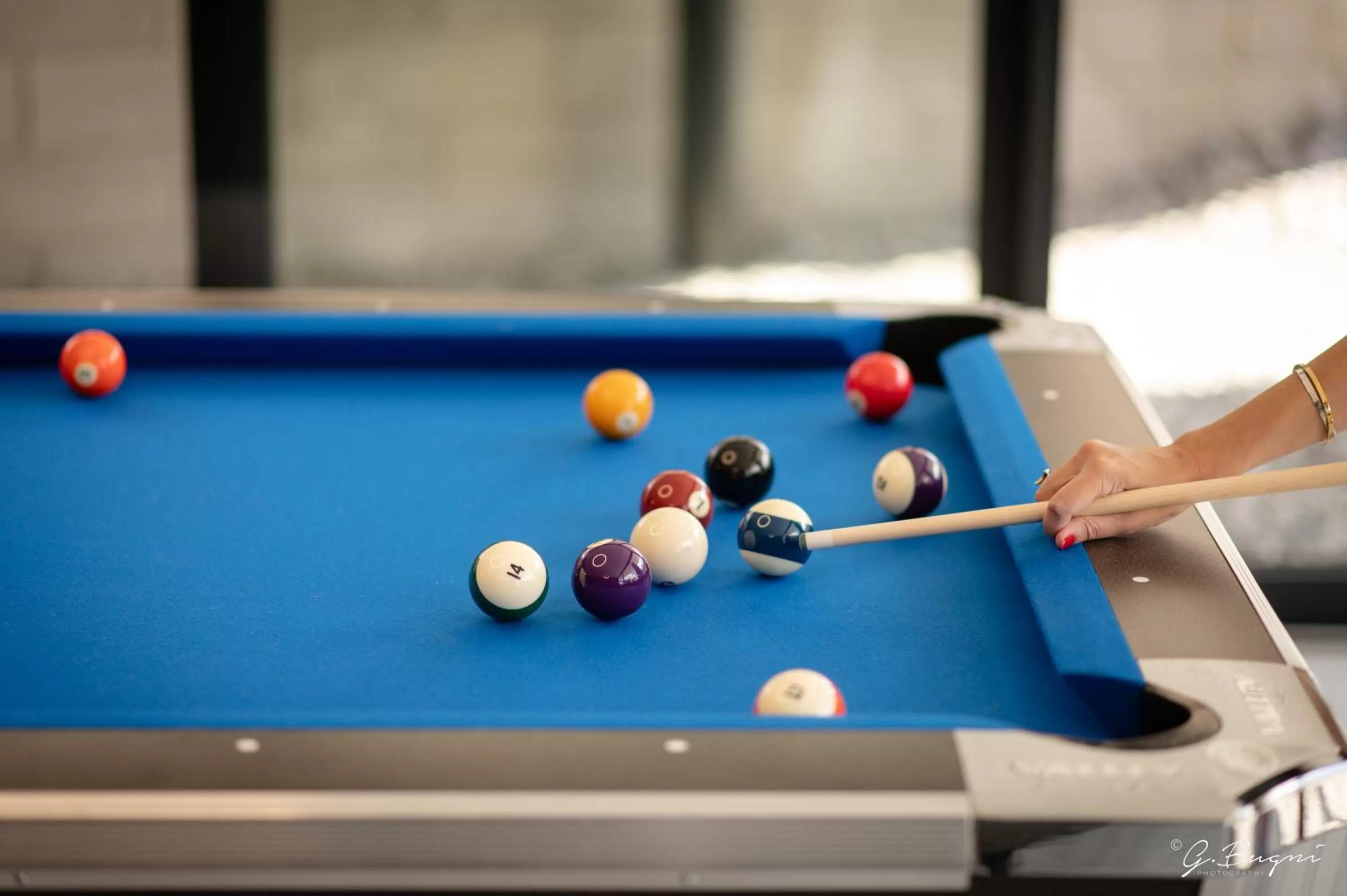 People in La Reine Hôtel & Restaurant