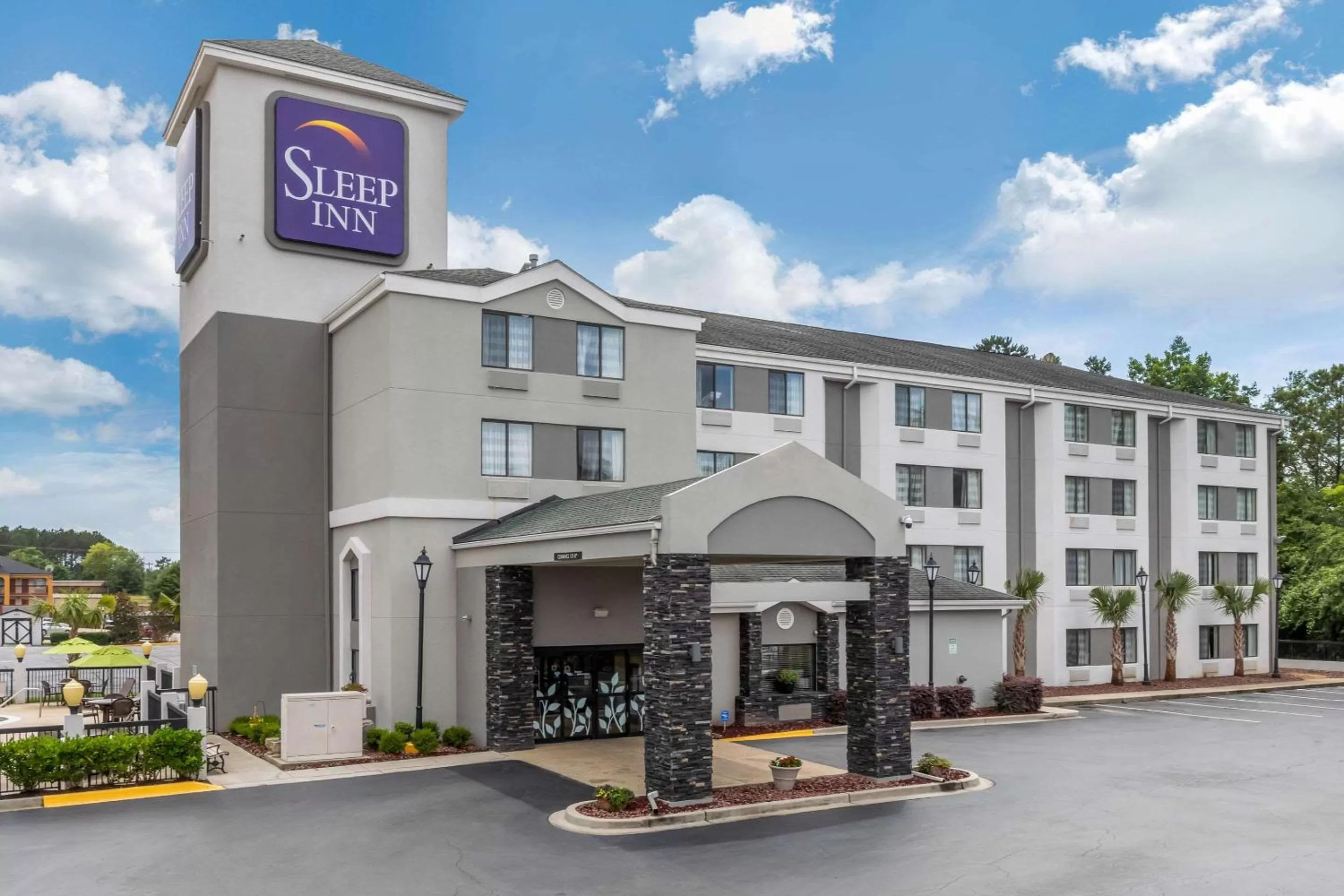 Property building in Sleep Inn Orangeburg