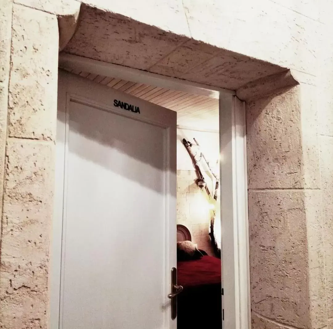 B&B SHARDANA B&B SHARDANA