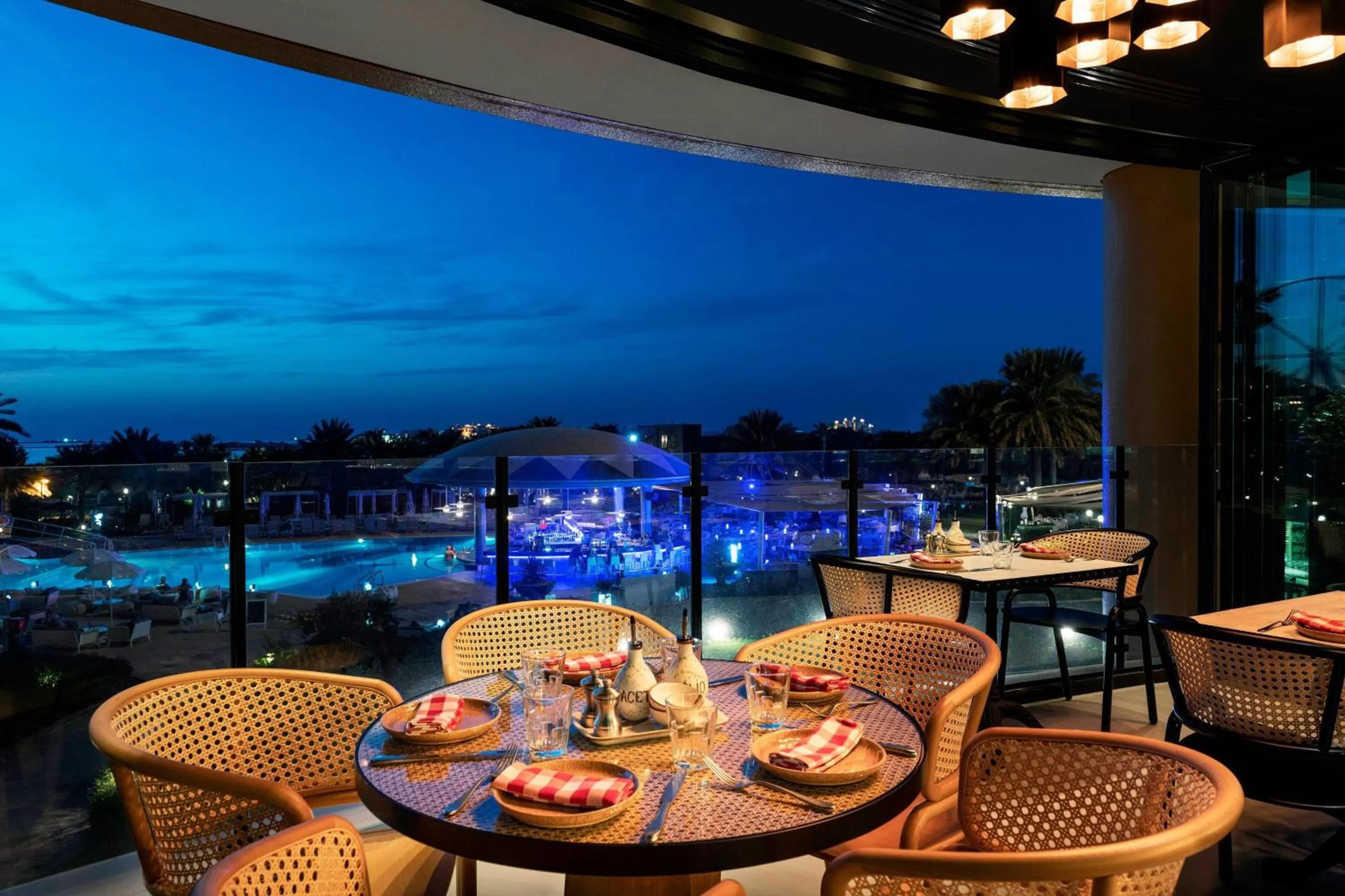 Restaurant/places to eat in Le Royal Meridien Beach Resort & Spa Dubai