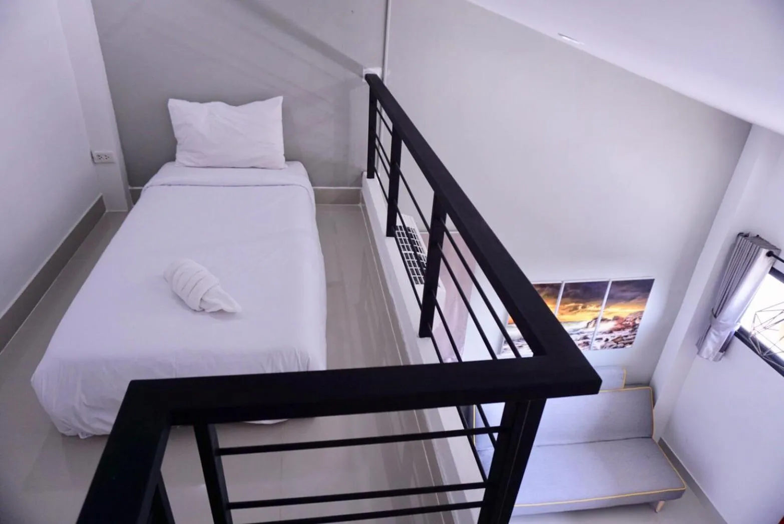 Bed in บันดารี่ ริชชี่ (Bhundaree Richy)