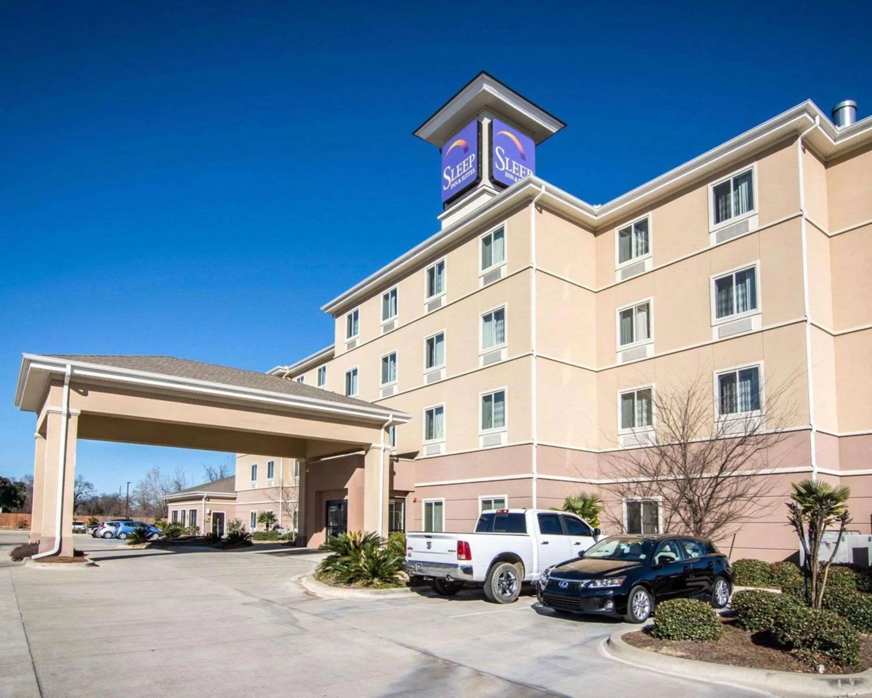 Property building in Sleep Inn & Suites Shreveport near Medical Center