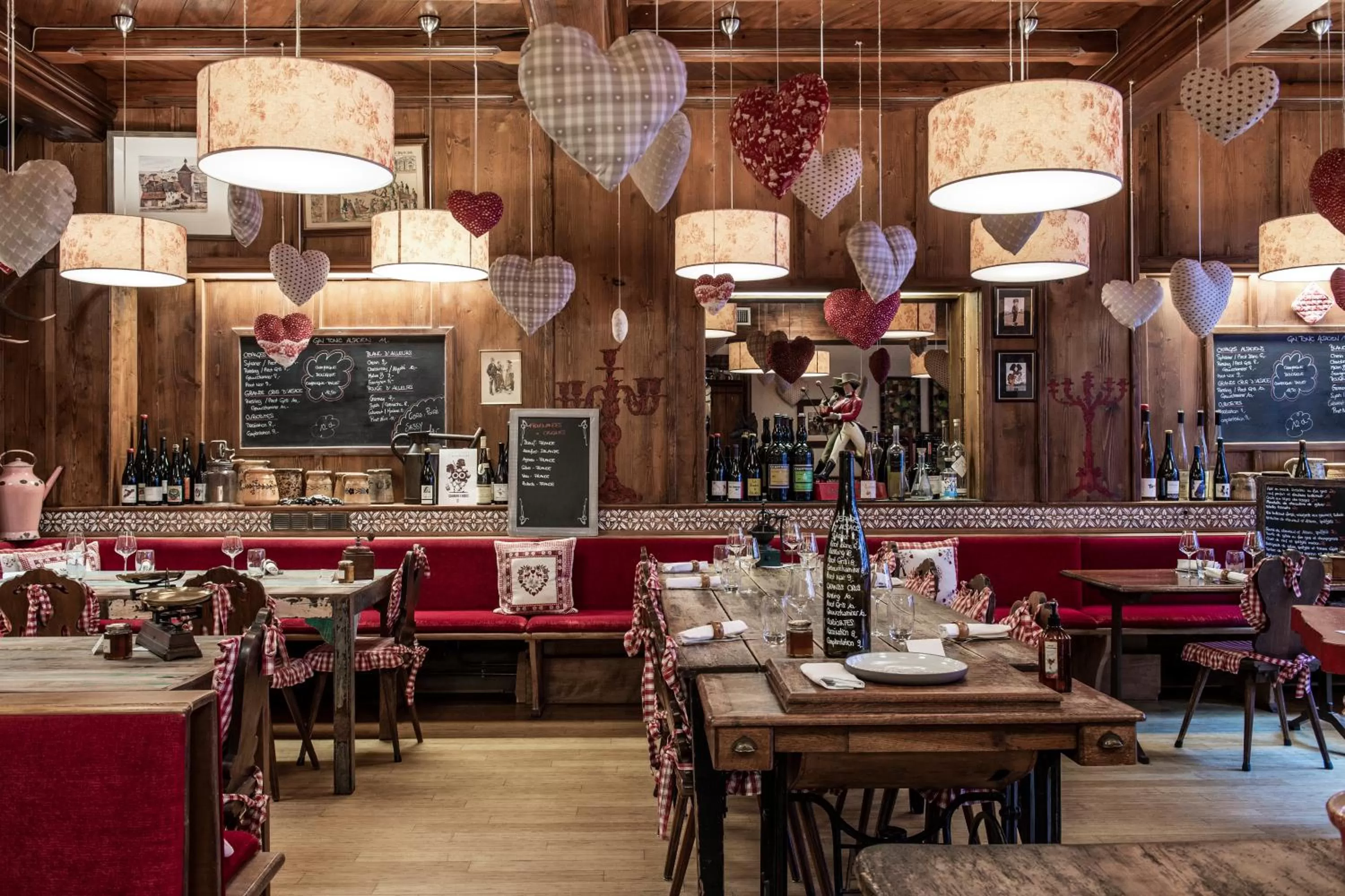 Restaurant/places to eat in Relais et Châteaux Le Chambard