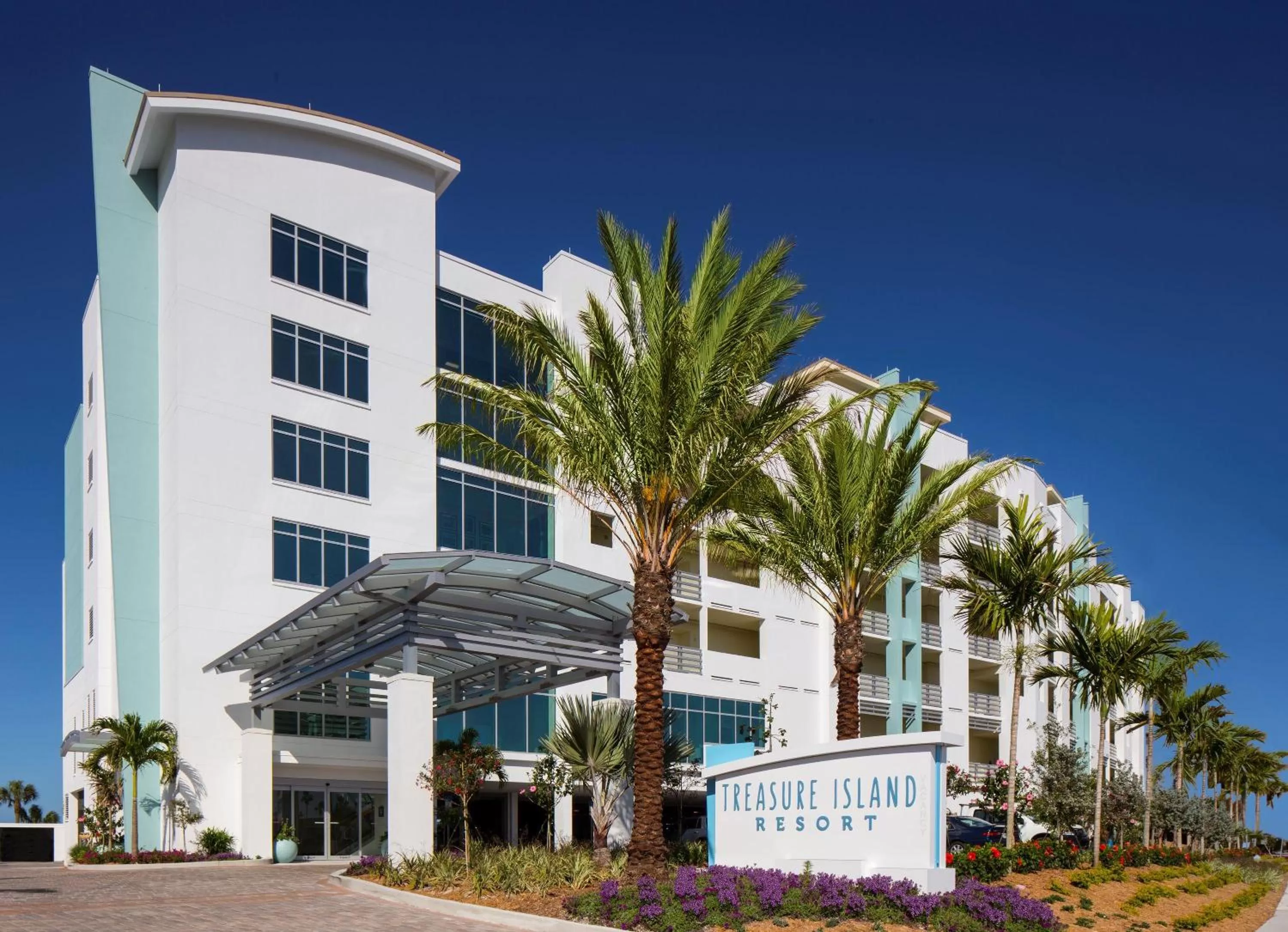Facade/entrance in Treasure Island Beach Resort