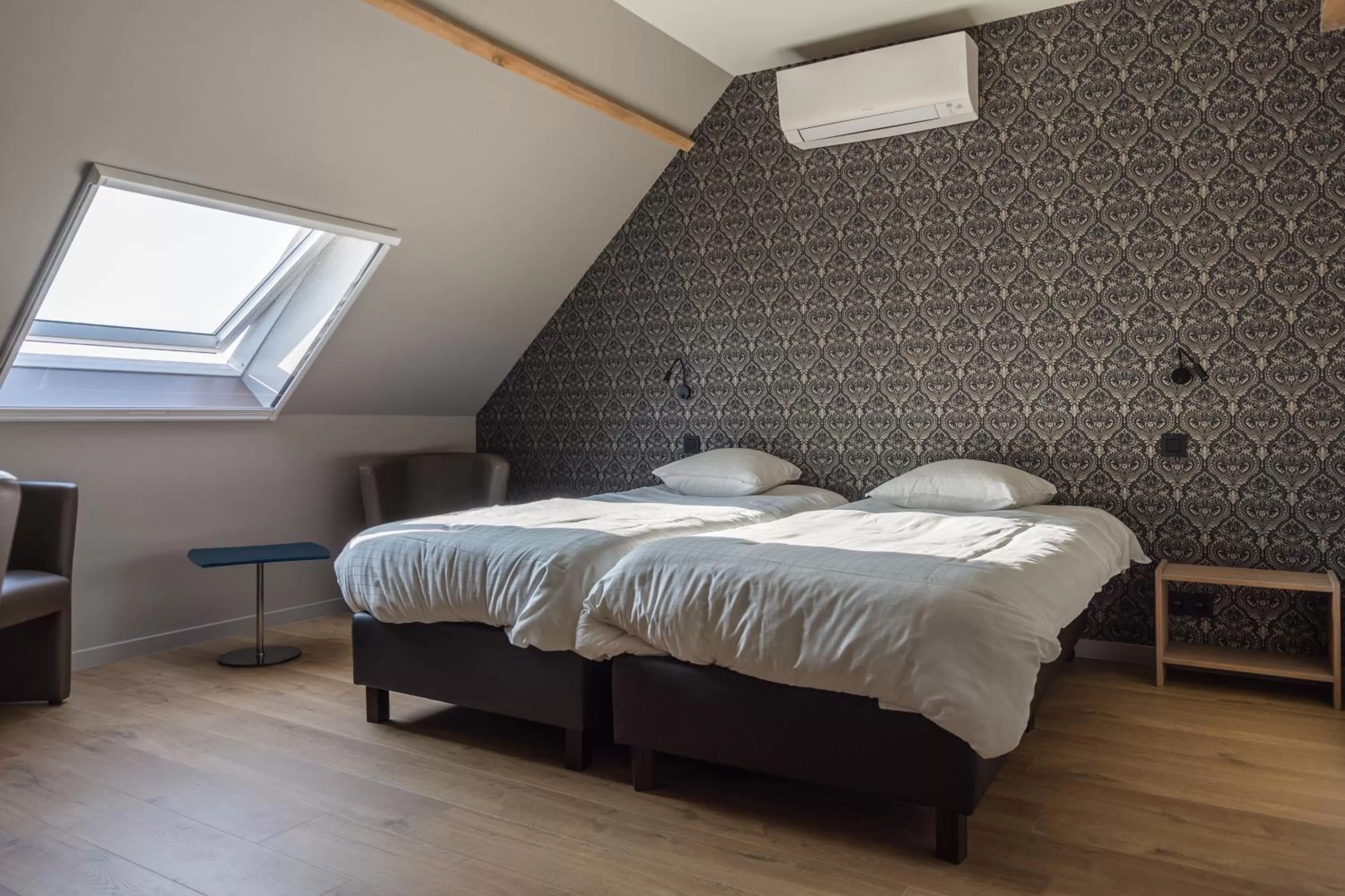 Bed in Oud Gemeentehuis