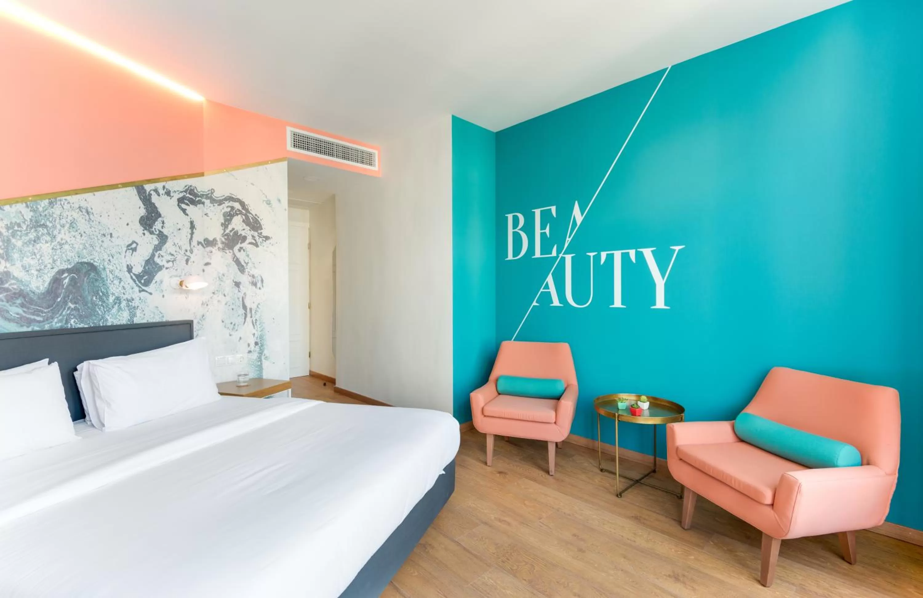 Bed in Colors Urban Hotel Thessaloniki