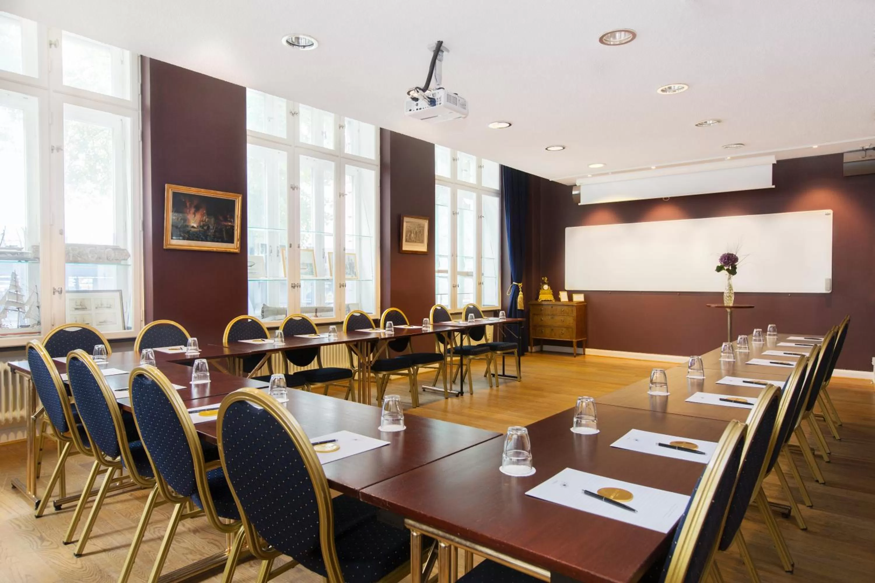 Meeting/conference room in Victory Hotel