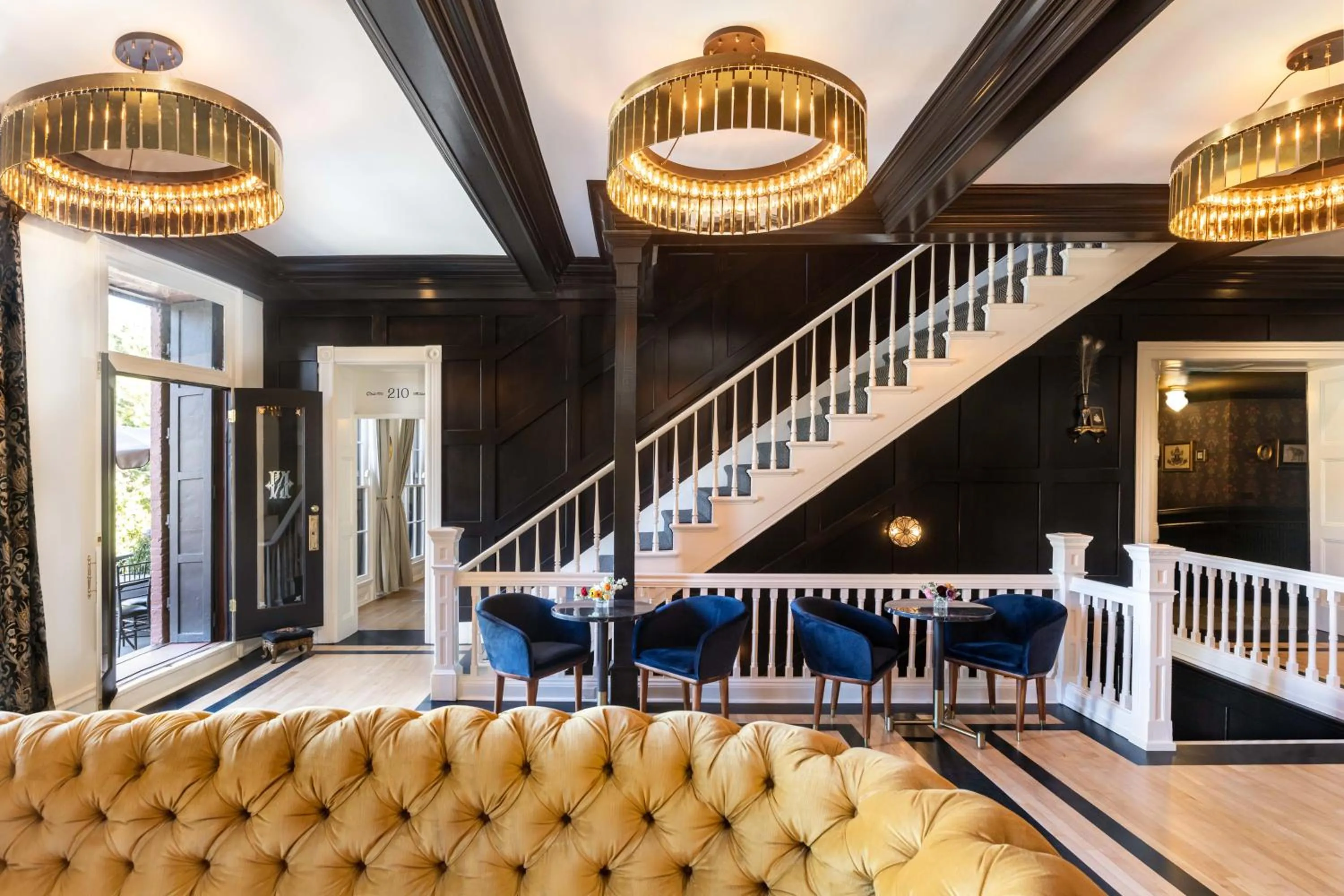 Lounge or bar in National Exchange Hotel