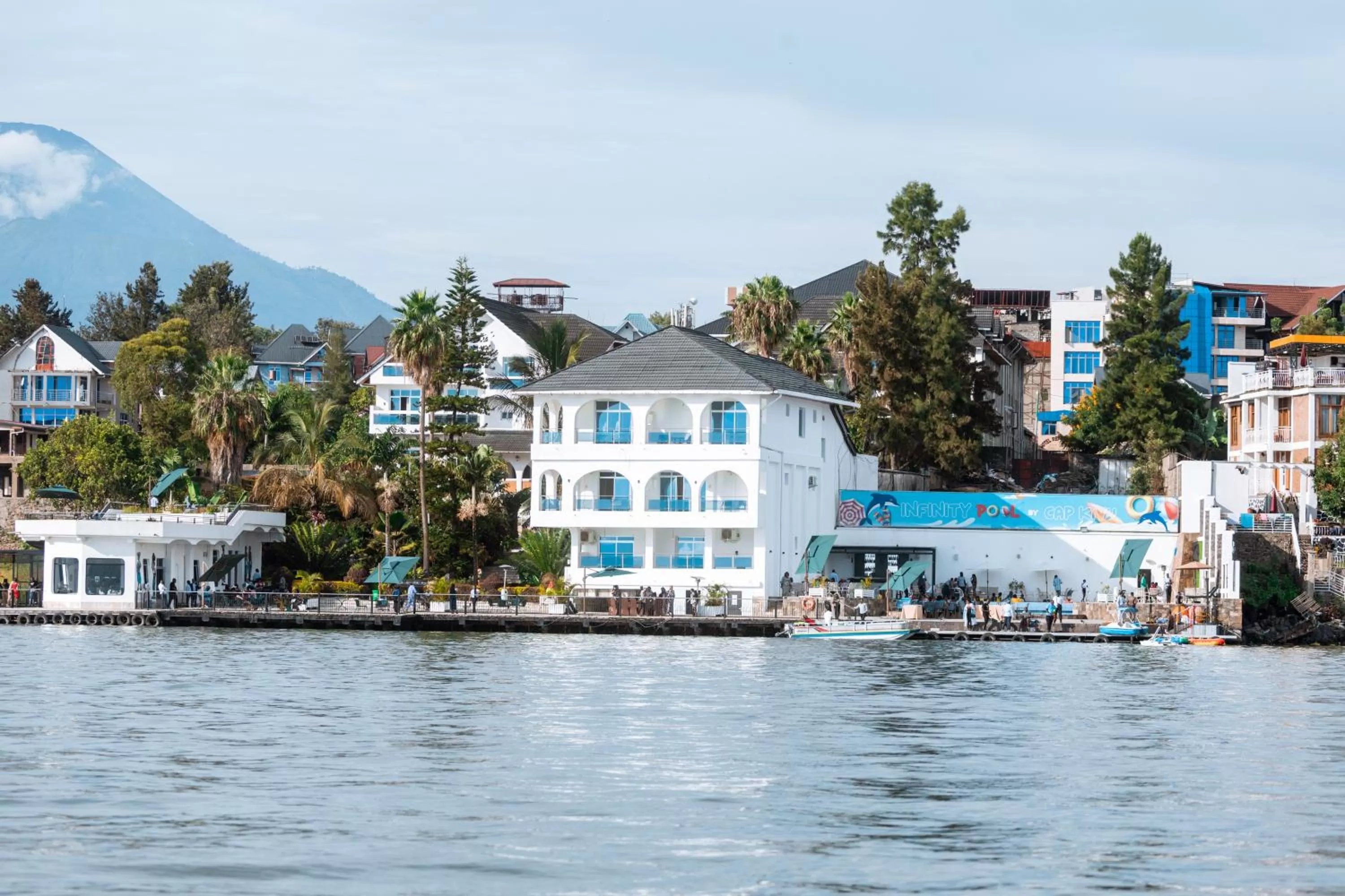 Property building in Cap Kivu