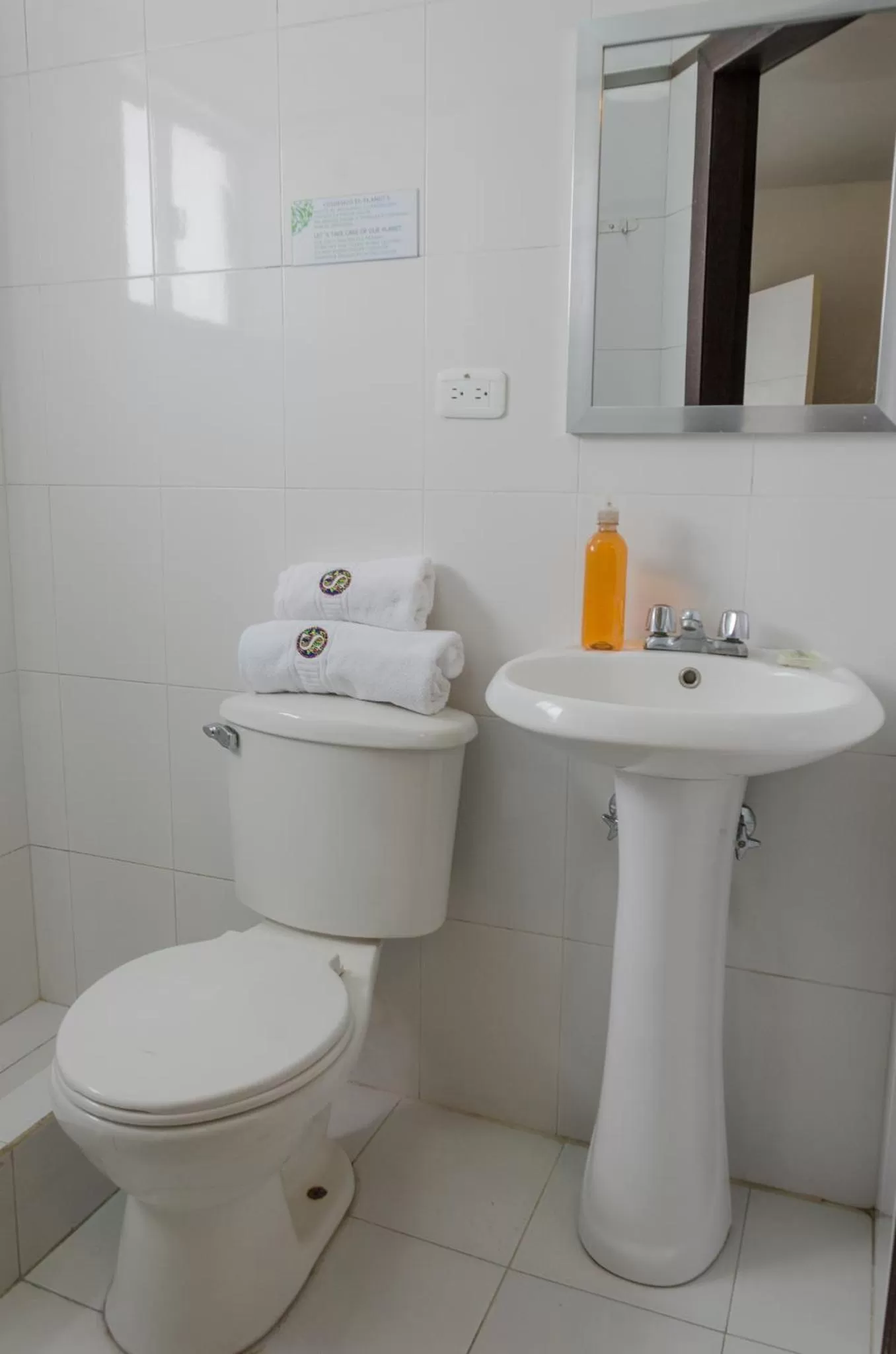 Bathroom in Hotel Shalom