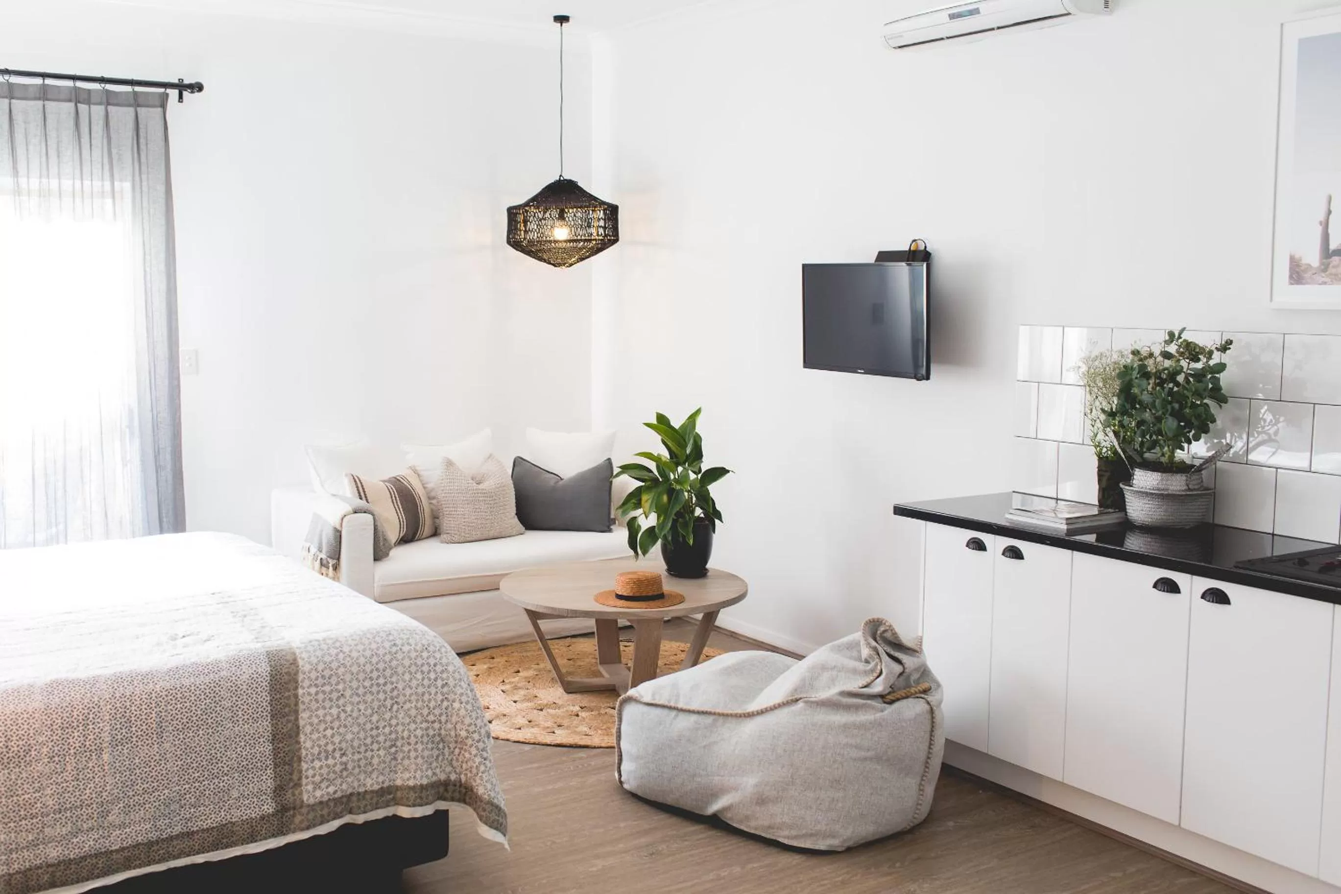 Seating area, Bed in Yala Yallingup Retreat & Spa