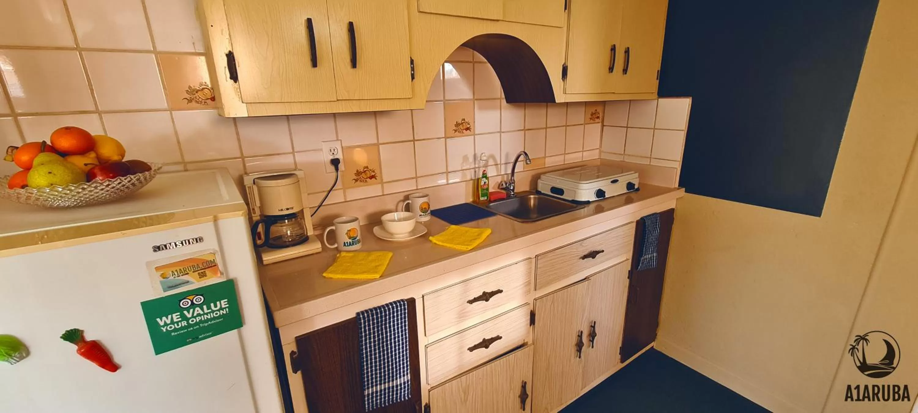 Kitchen or kitchenette in A1 Apartments Aruba