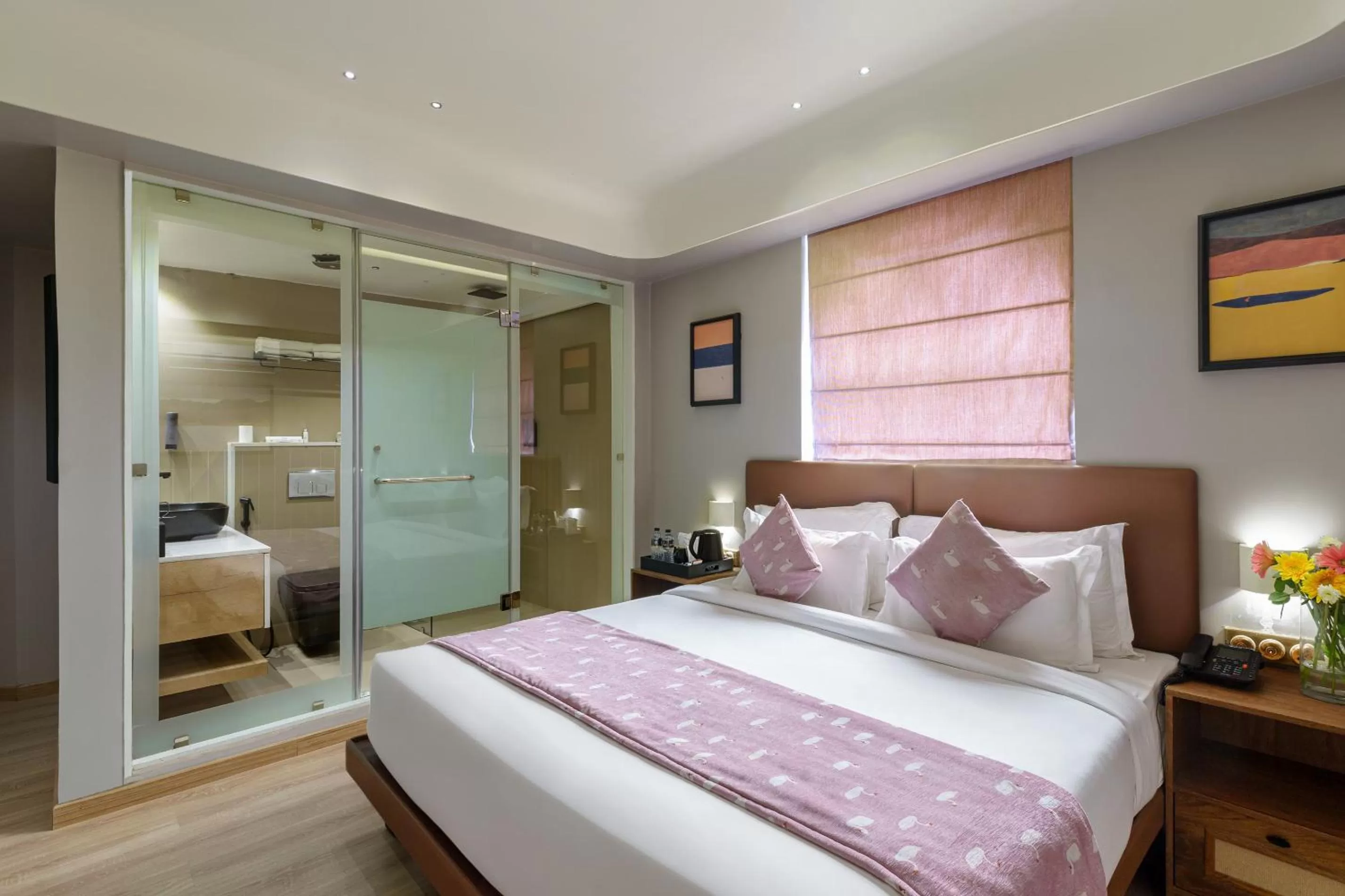 Bed in The Red Pier - My Downtown Hotels