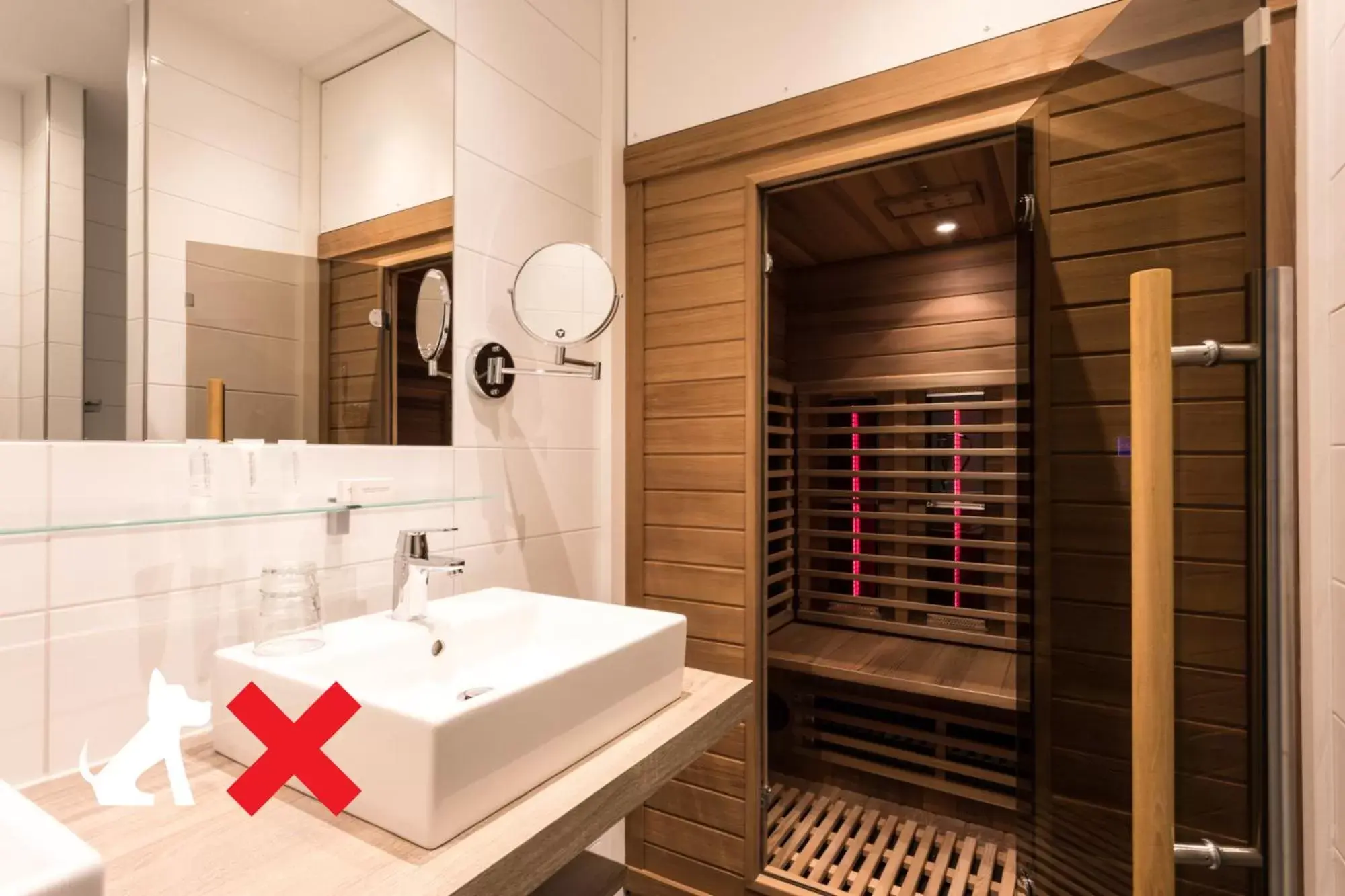 Suite with Sauna - No Pets Allowed in Hotel Kaap West I Kloeg Collection Suite with Sauna - No Pets Allowed in Hotel Kaap West I Kloeg Collection
