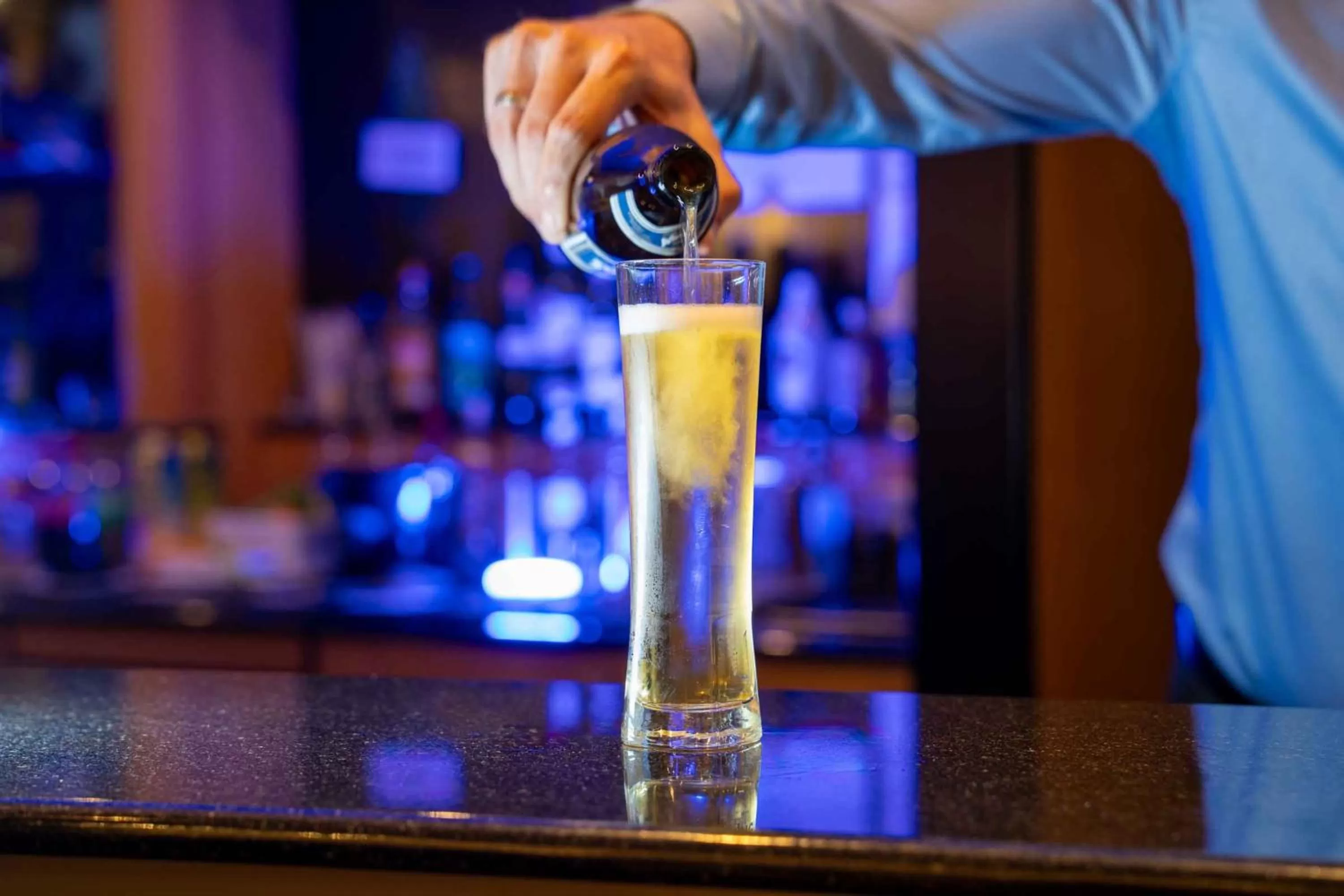 Lounge or bar in PLAZA Premium Wien