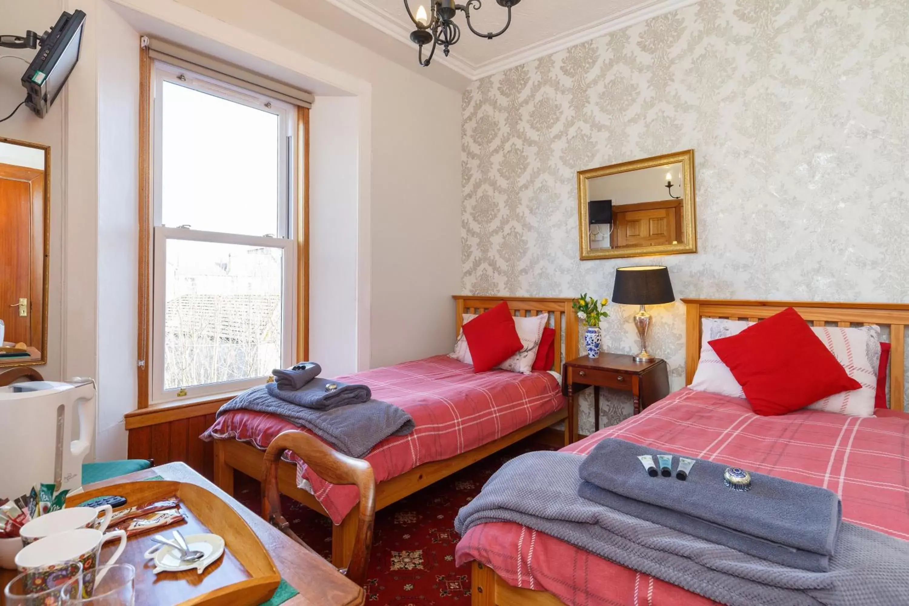 Standard Twin Room with Garden View in Castle Walk Bed & Breakfast Standard Twin Room with Garden View in Castle Walk Bed & Breakfast