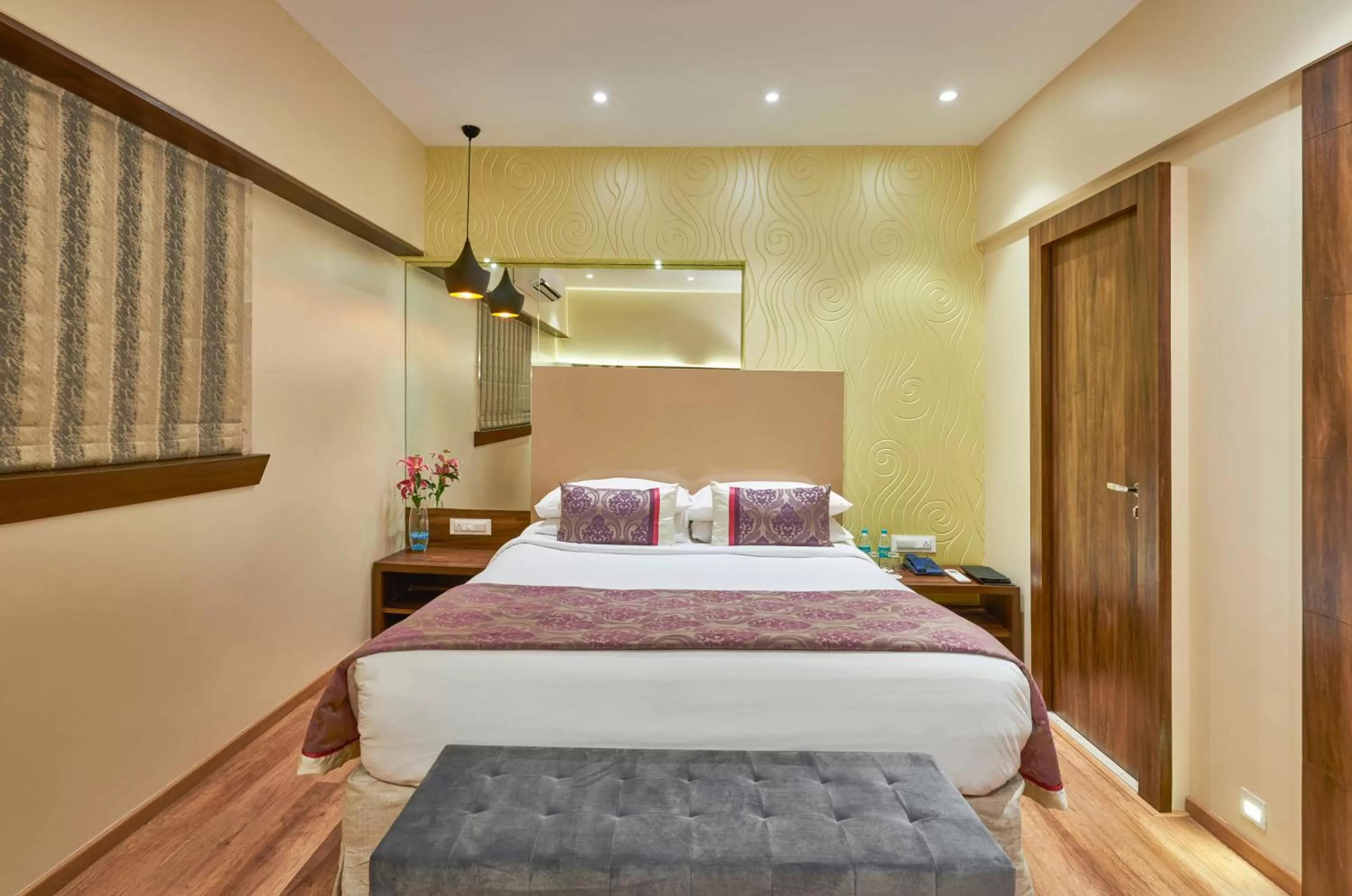 Bedroom, Bed in Hotel Bawa Regency