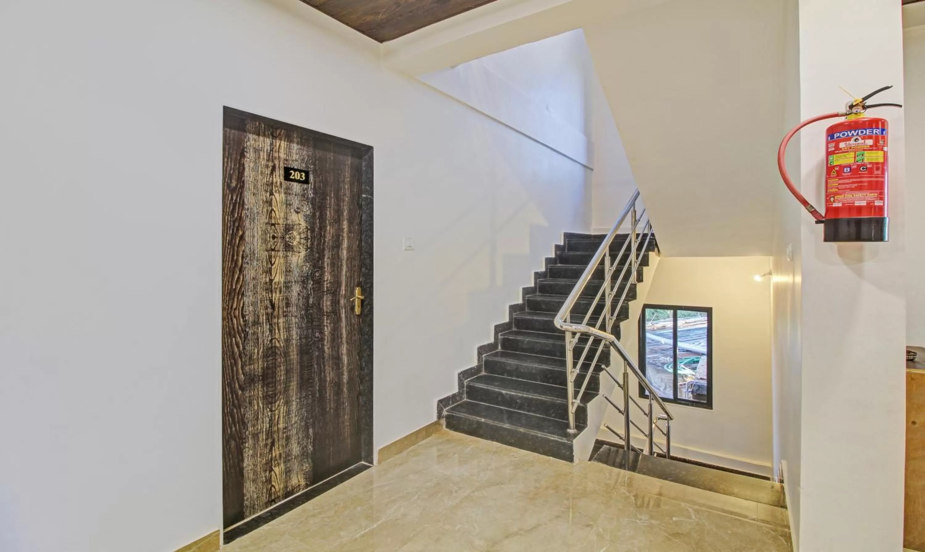 Treebo Trend Raaya Regency